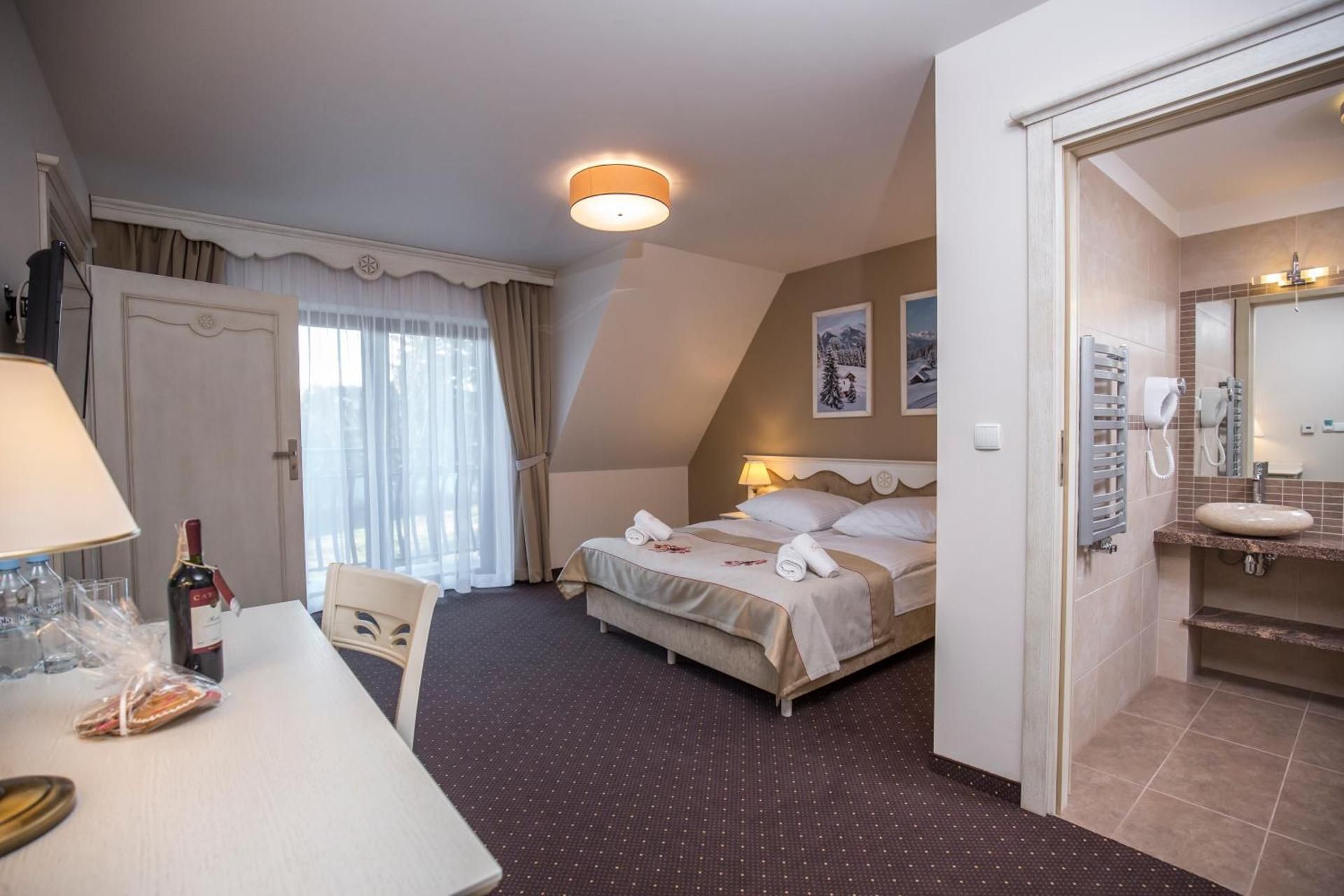 Suite (4 Adults)