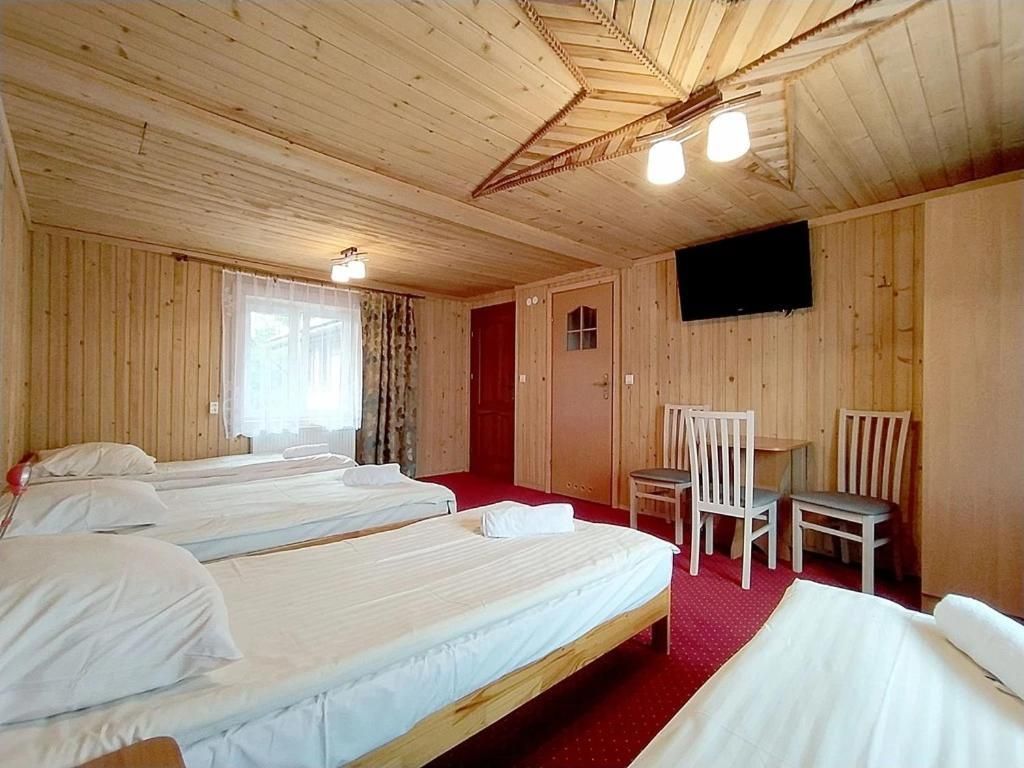Quadruple Room with Private Bathroom