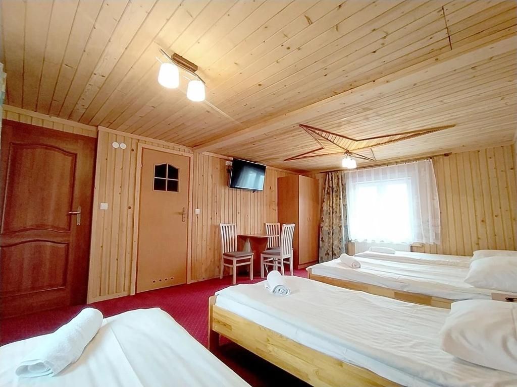 Quadruple Room with Private Bathroom