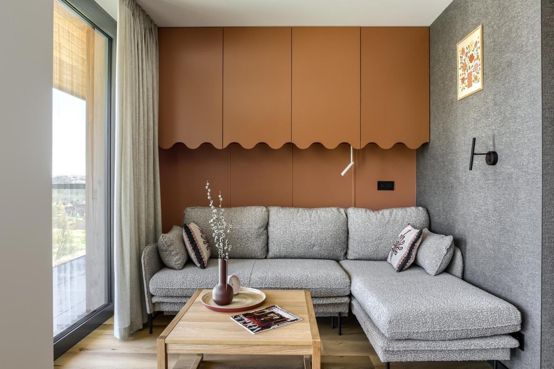 One-Bedroom Apartment with Balcony