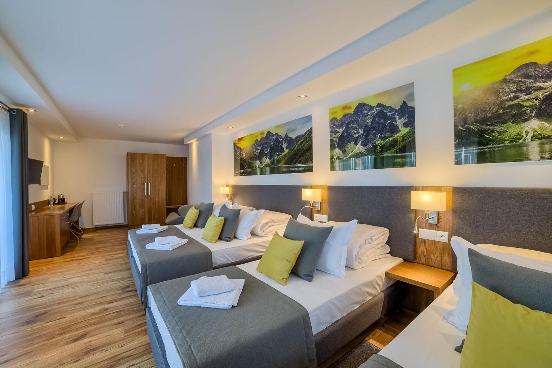Standard Quadruple Room