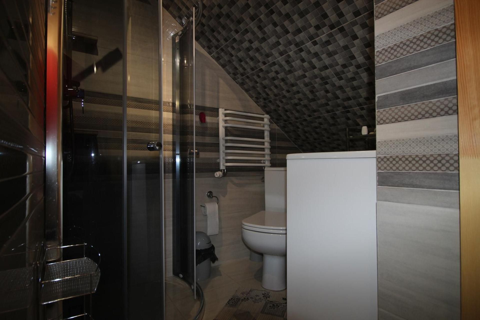 Double or Twin Room with Private Bathroom