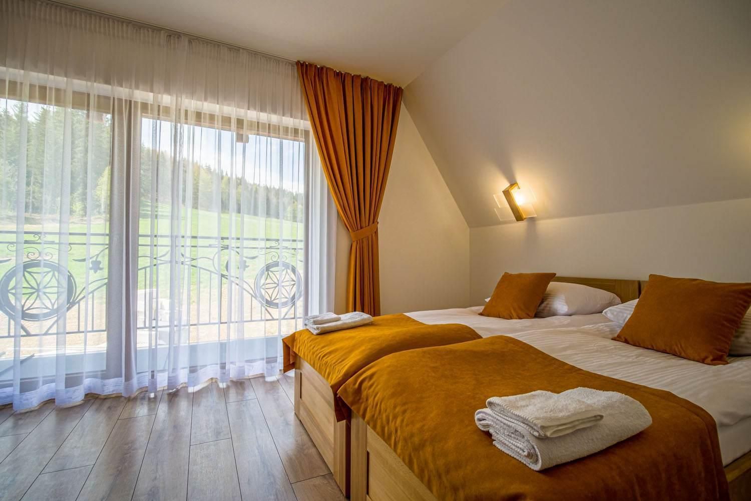 Large Double or Twin Room