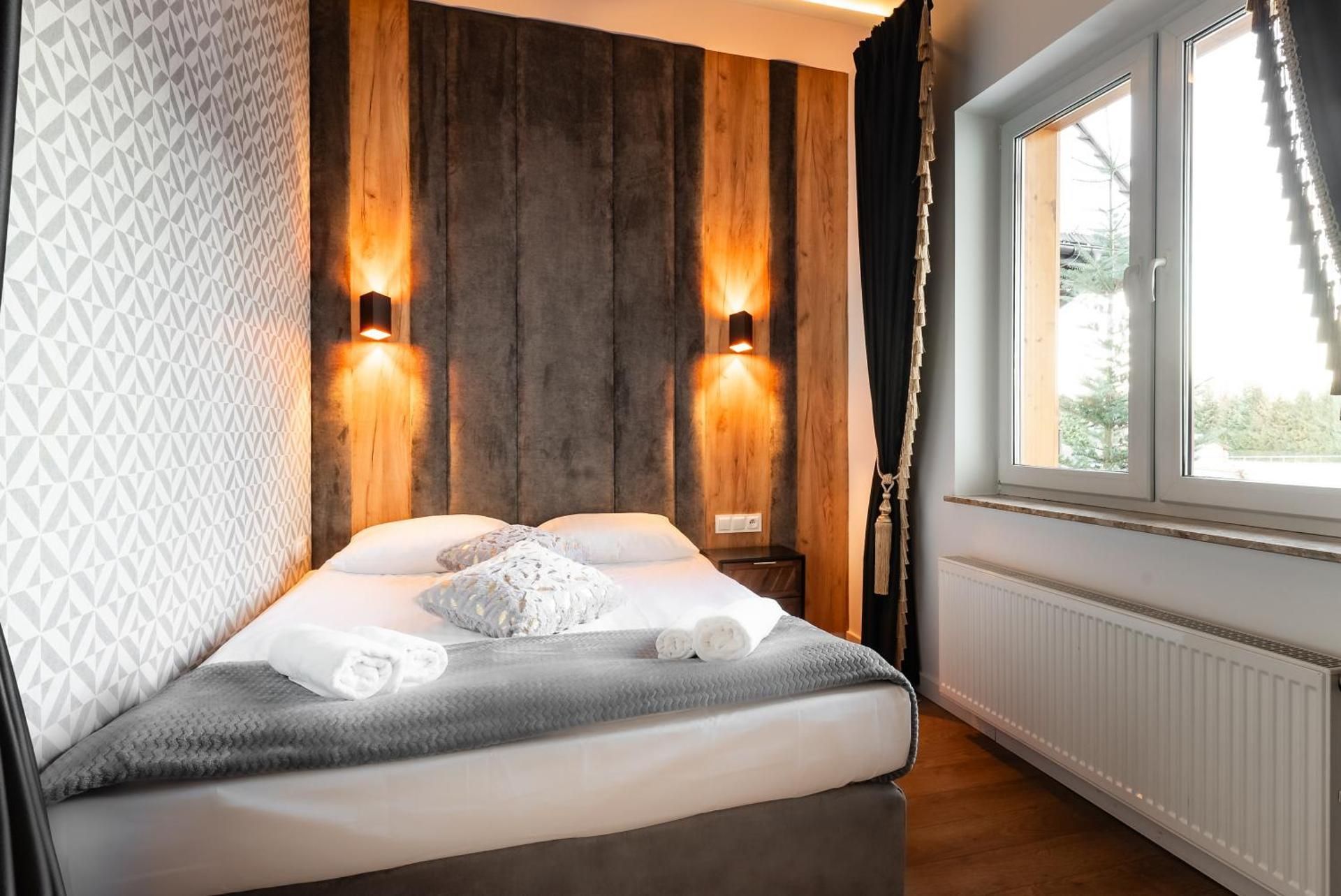 Delux Plus Two-Bedroom Apartment