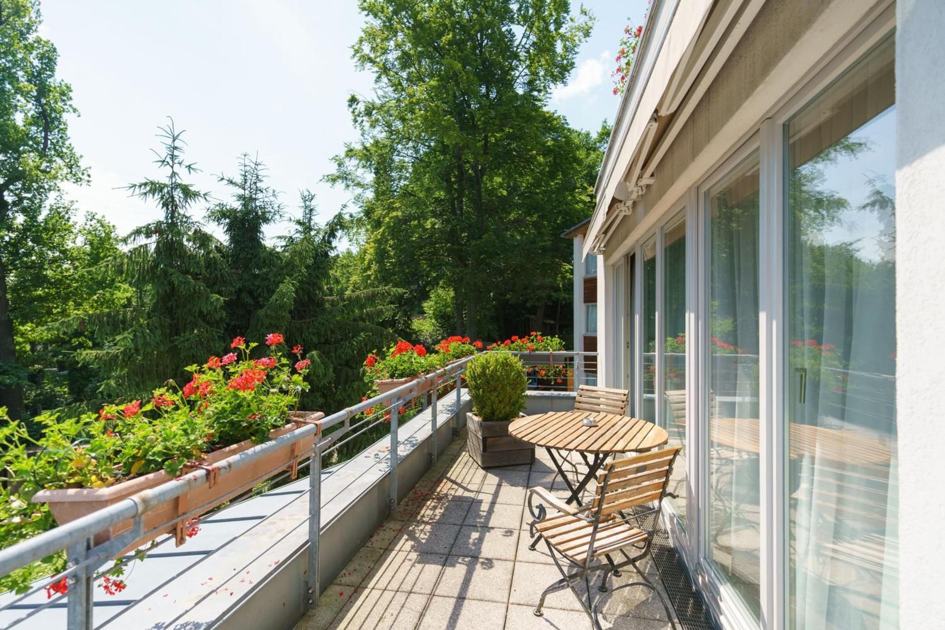 Studio with Balcony