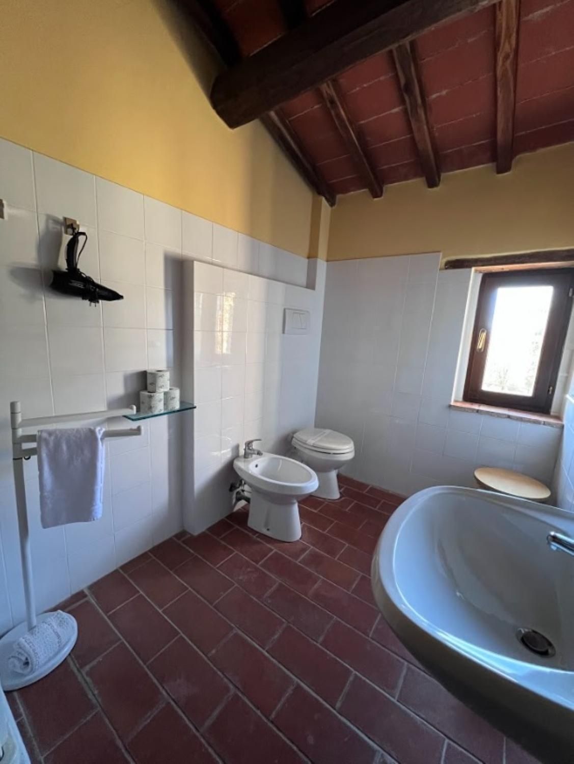 Three-Bedroom Apartment - Annex