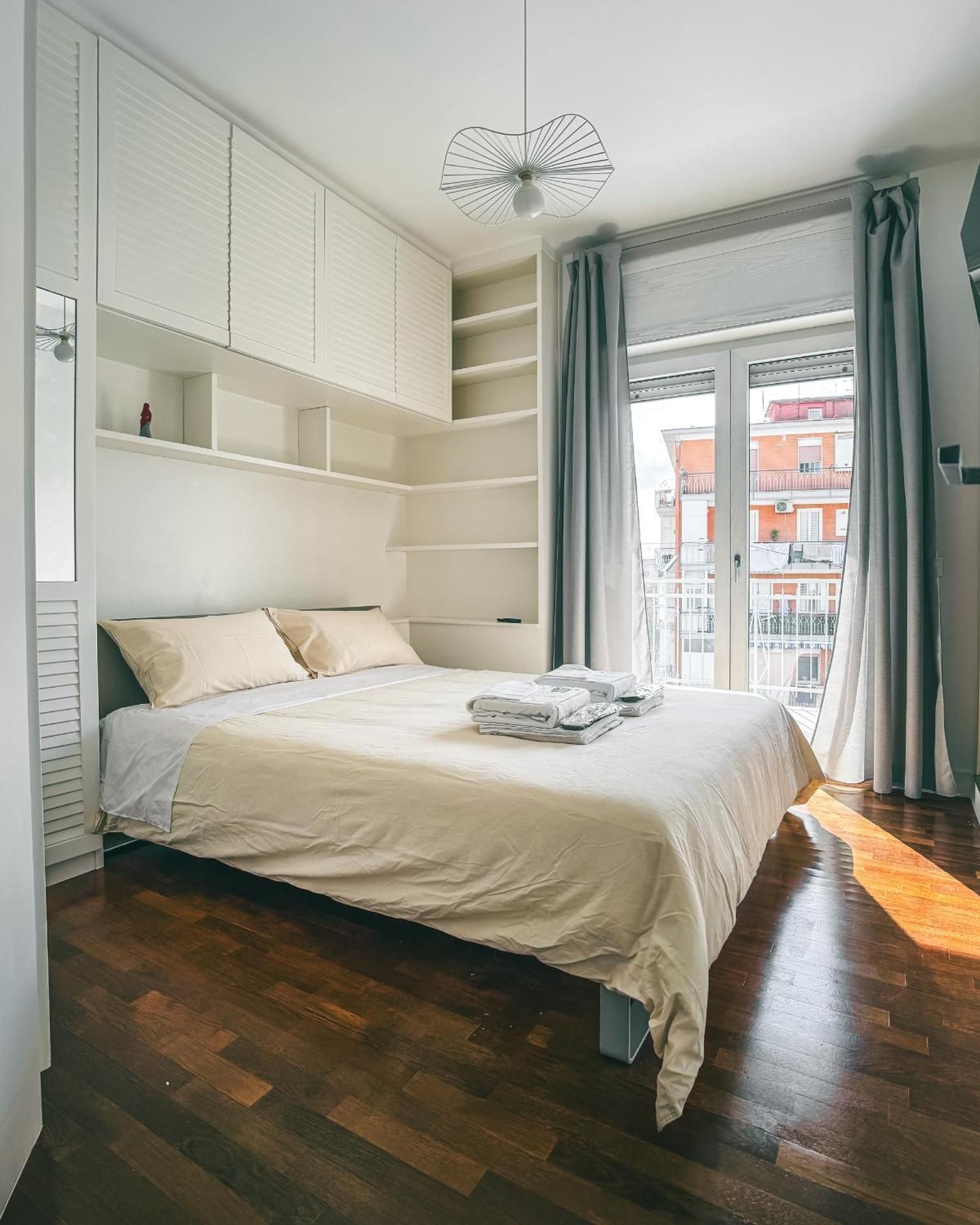 Standard king room