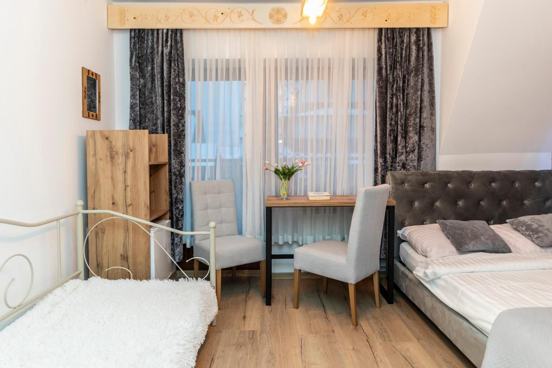 Triple Room with Mountain View