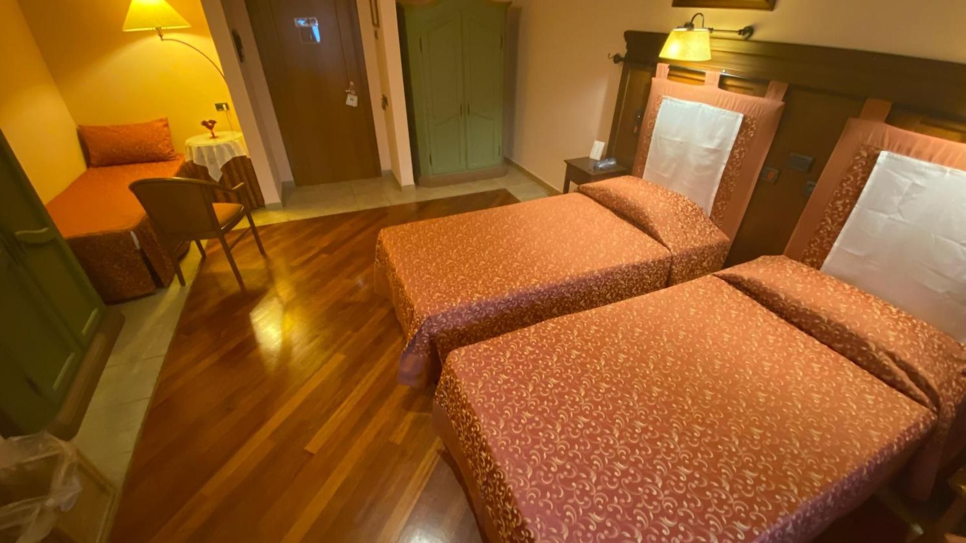 Comfort Triple Room