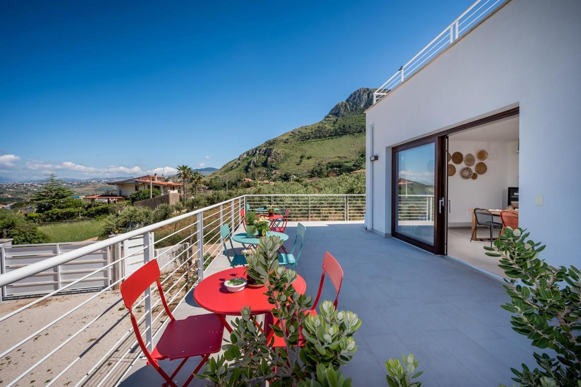 Villa Maria con piscina e vista mare Deluxe Double Room (2 Adults + 1 Child) 2