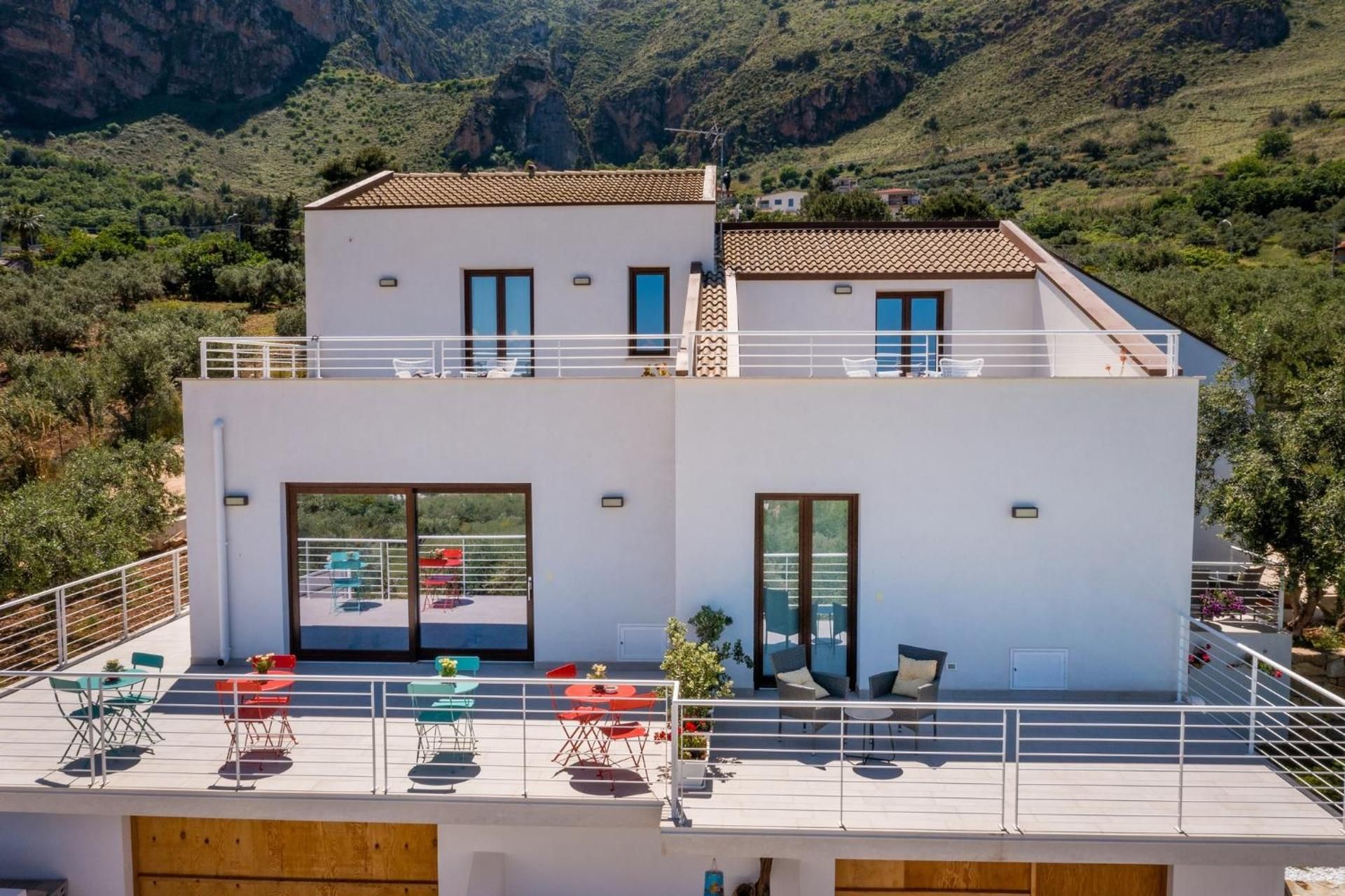 Villa Maria con piscina e vista mare