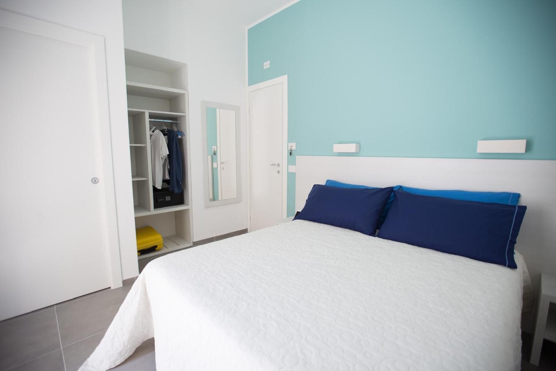 Deluxe Double Room with Balcony and Sea View