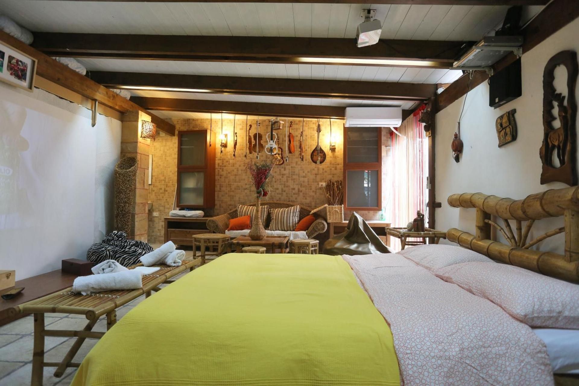 One-Bedroom Premier Apartment
