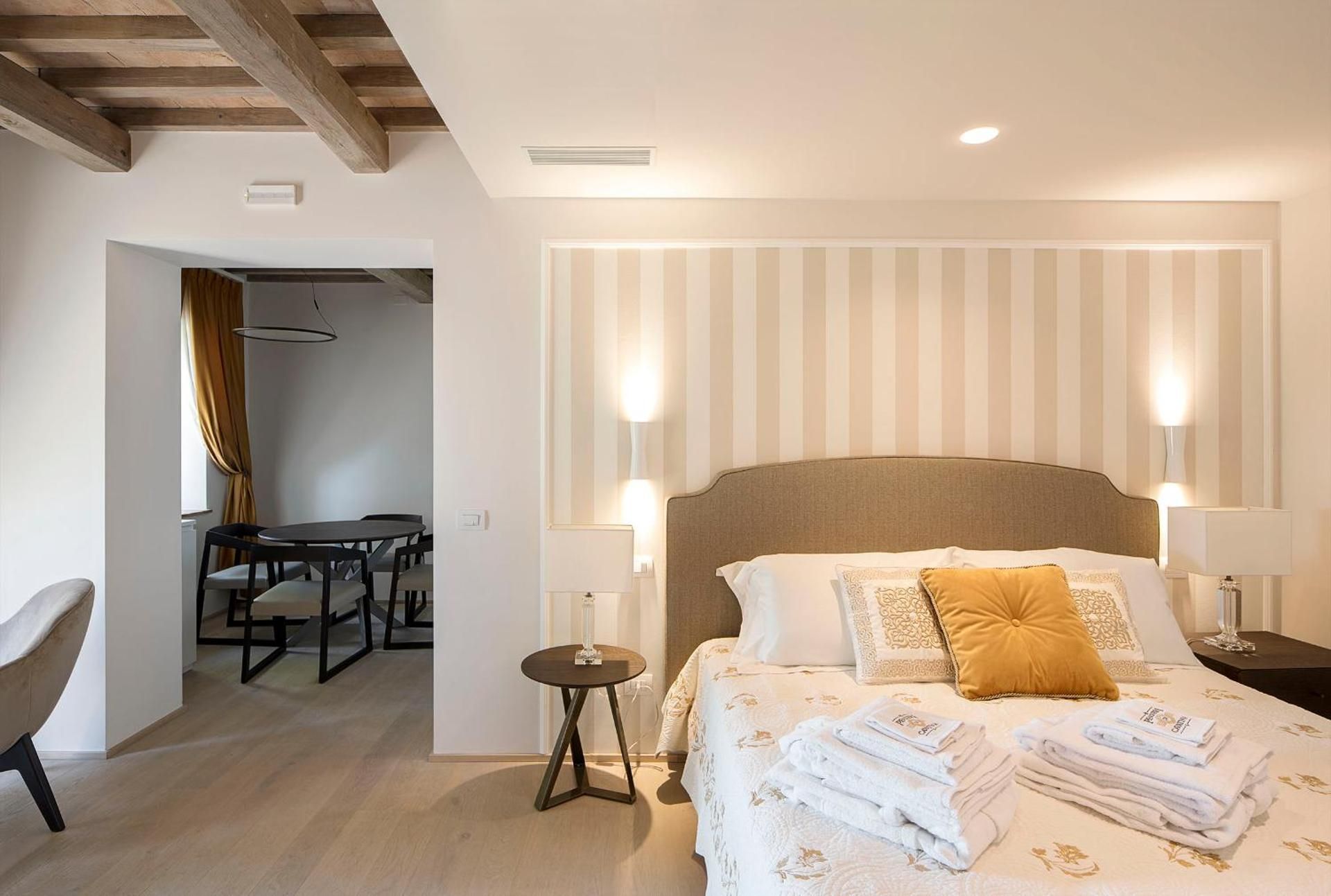 Deluxe Queen Room