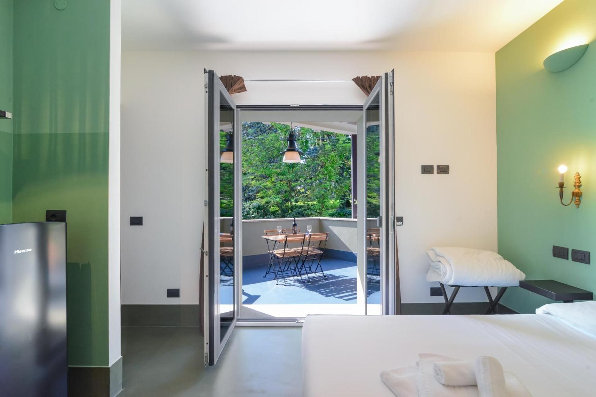 Studio with Terrace