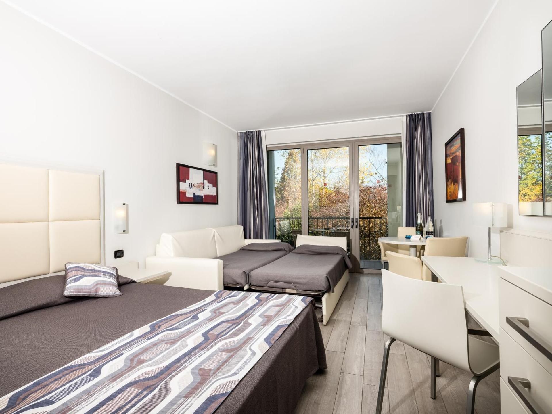 Quadruple Room with Balcony