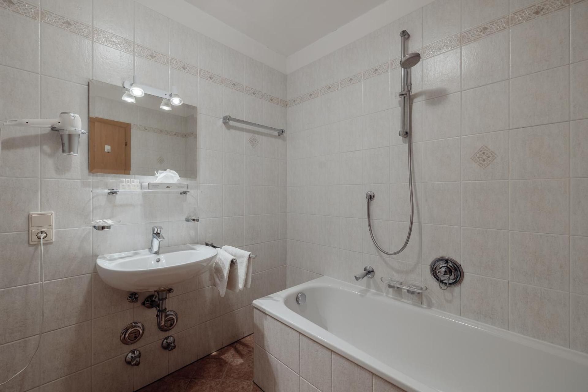 Large Two-Bedroom Apartment with Balcony