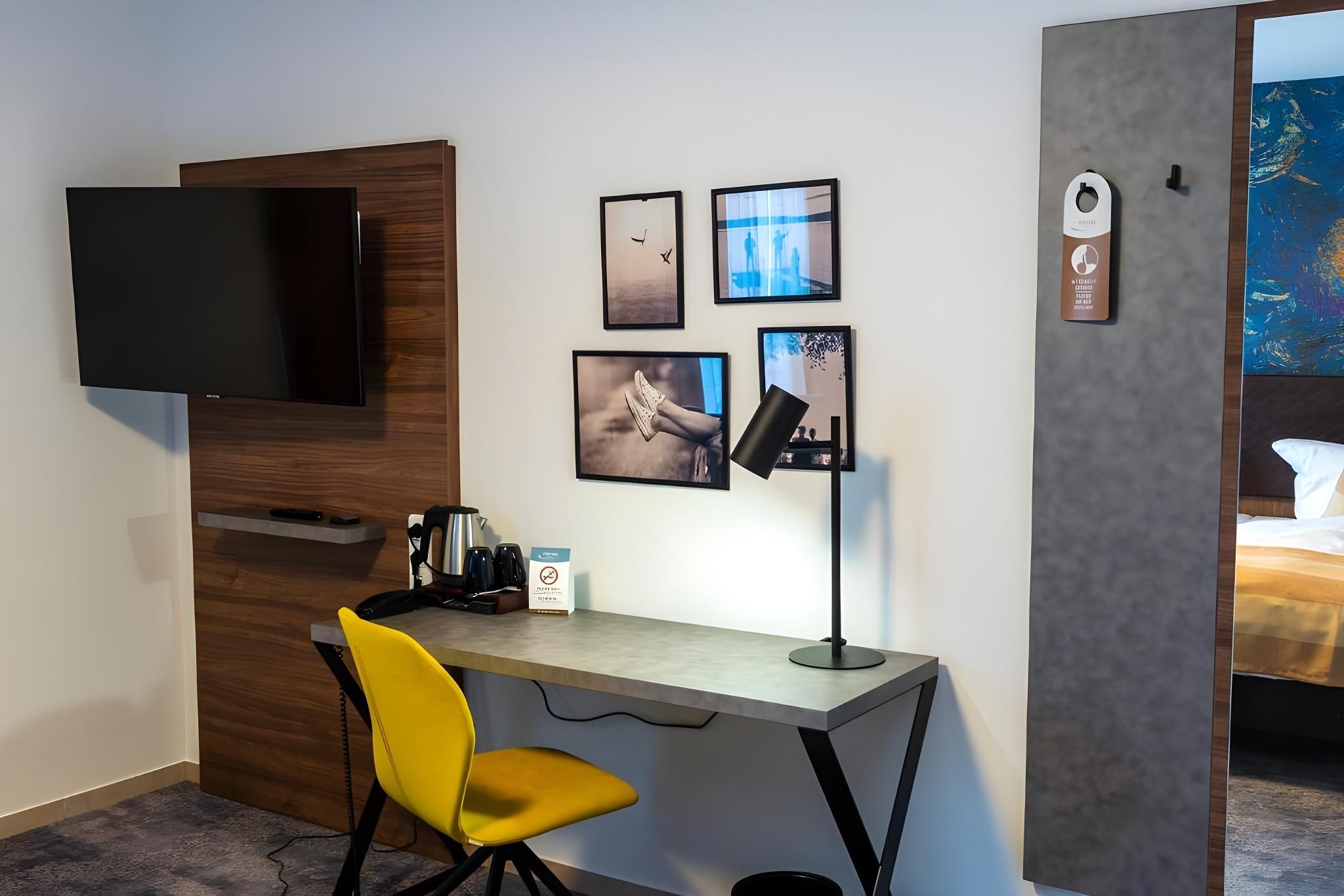 Twin Room with Bathroom