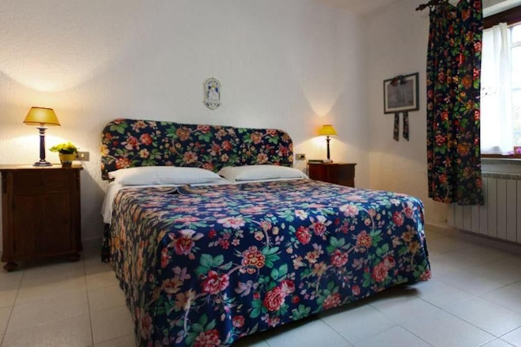 Deluxe Room (2 Adults + 1 Child)
