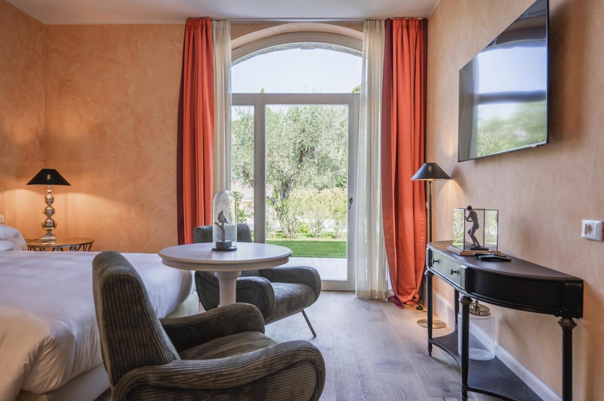 Suite with Private Pool