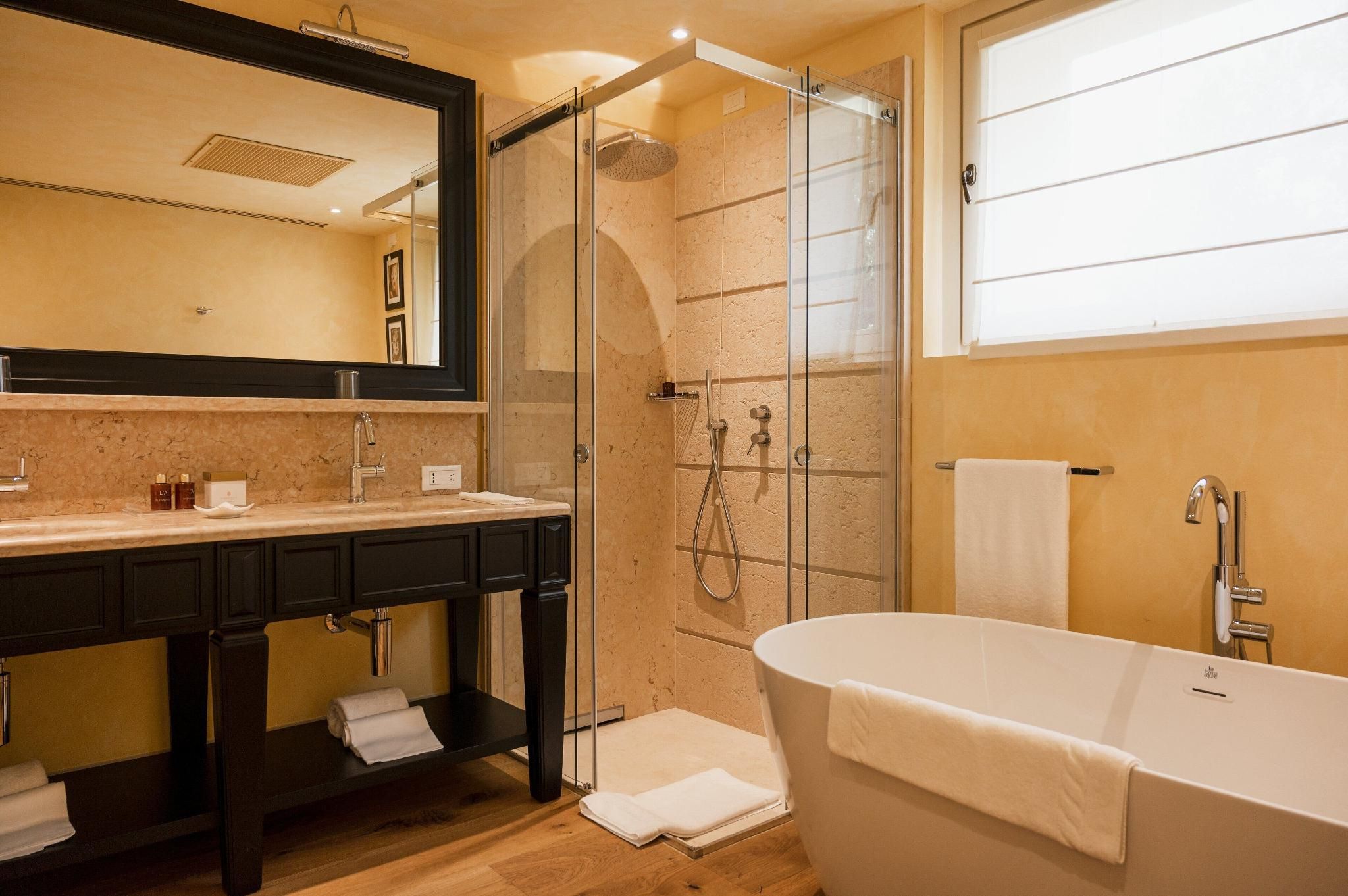 Suite with Private Pool