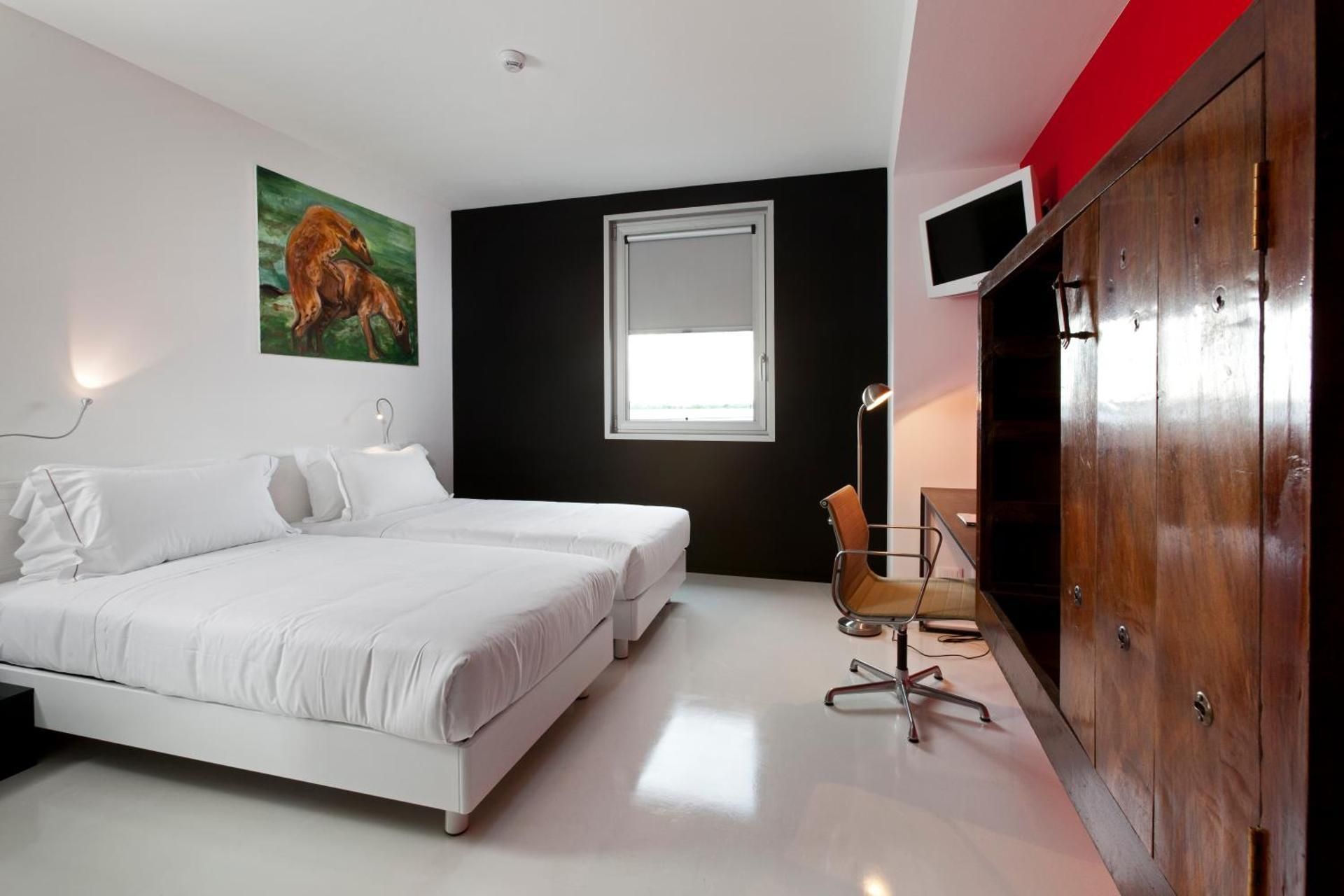 Large Standard King Room