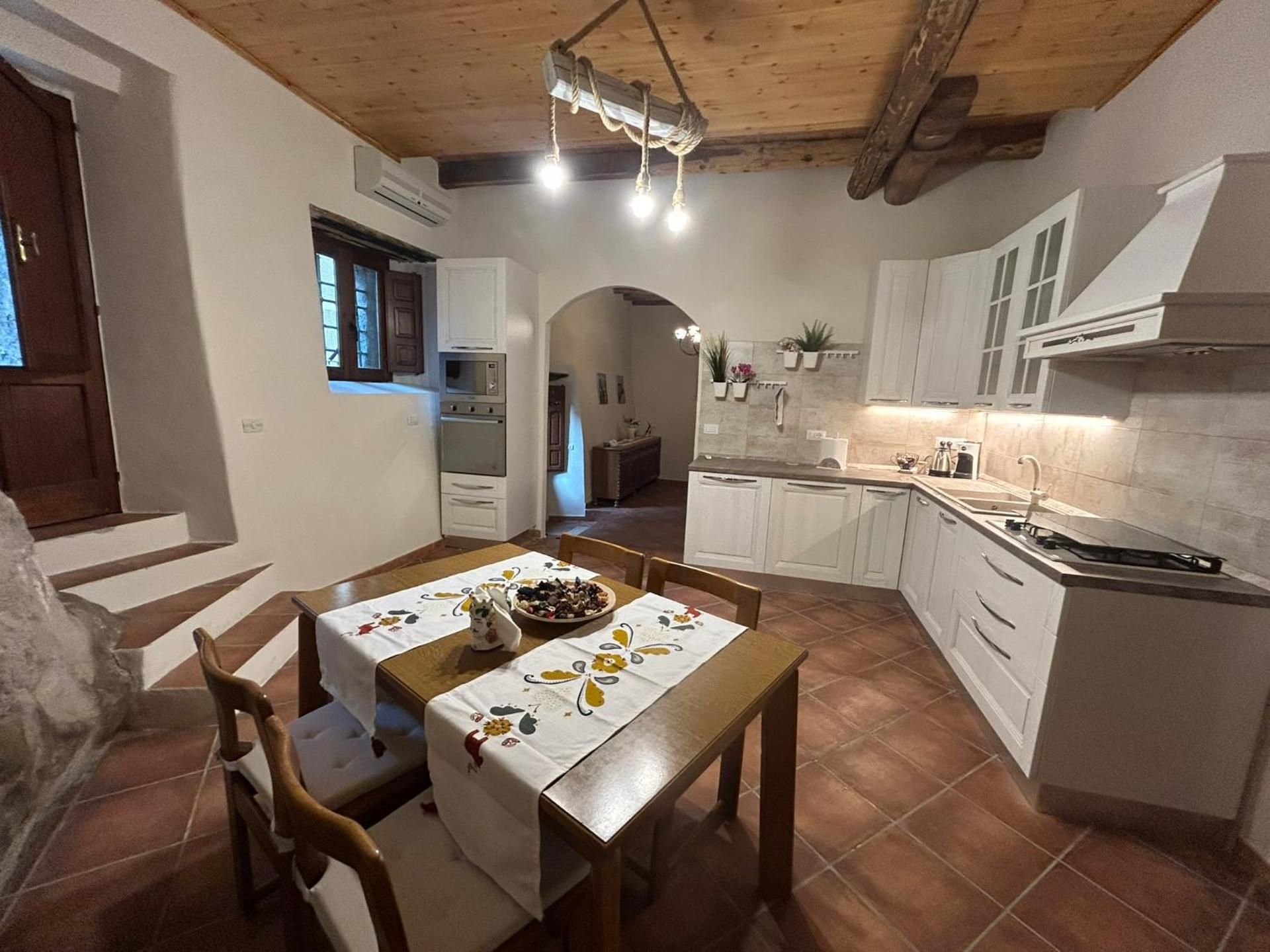 Casa Fiore nella Roccia