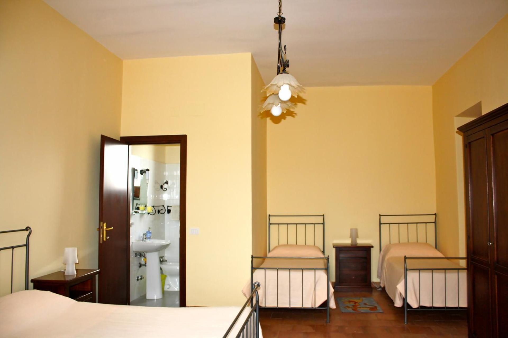 One-Bedroom Apartment (4 Adults)