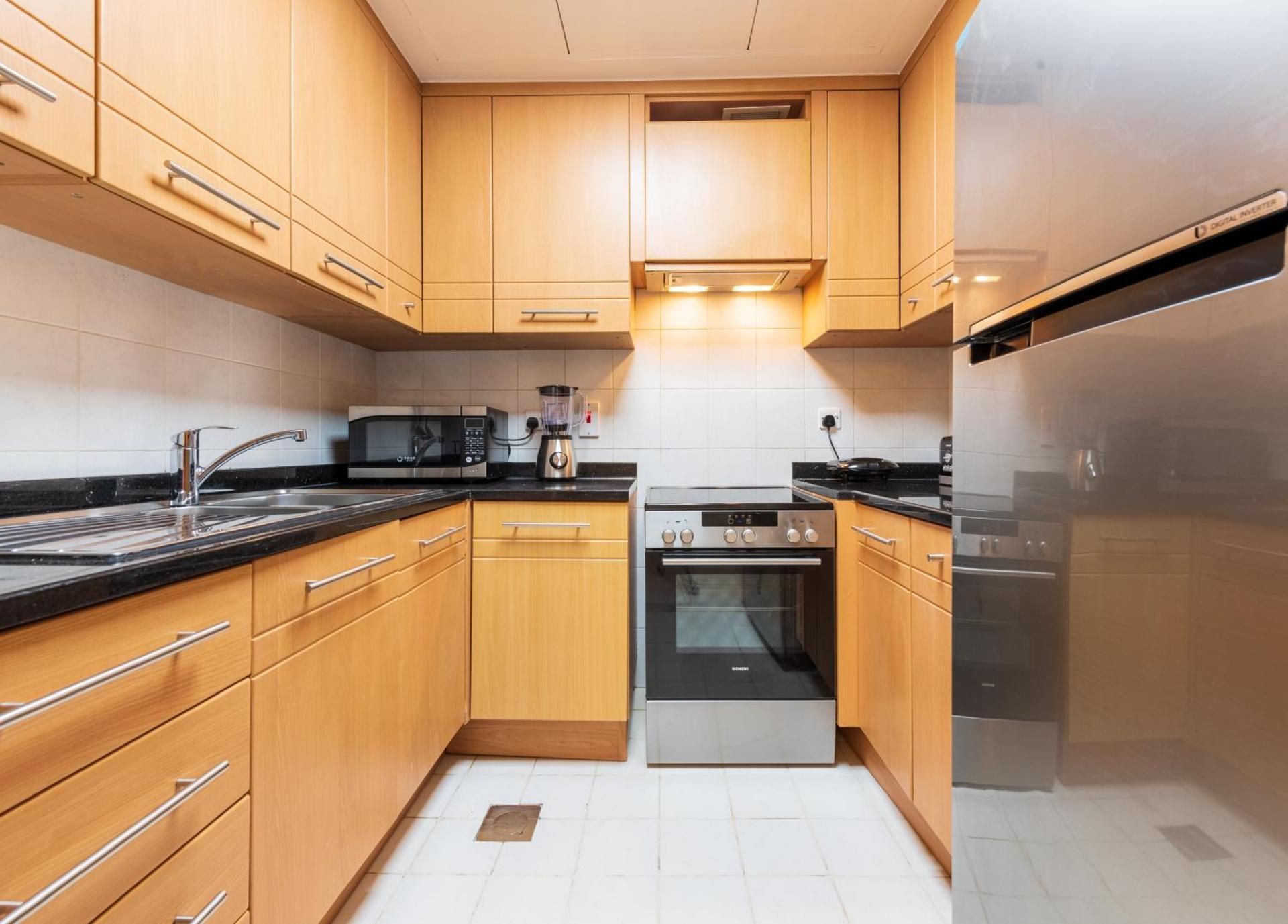 Trinity Holiday Homes - Sheikh Zayed Road Near to Financial Center Metro Station