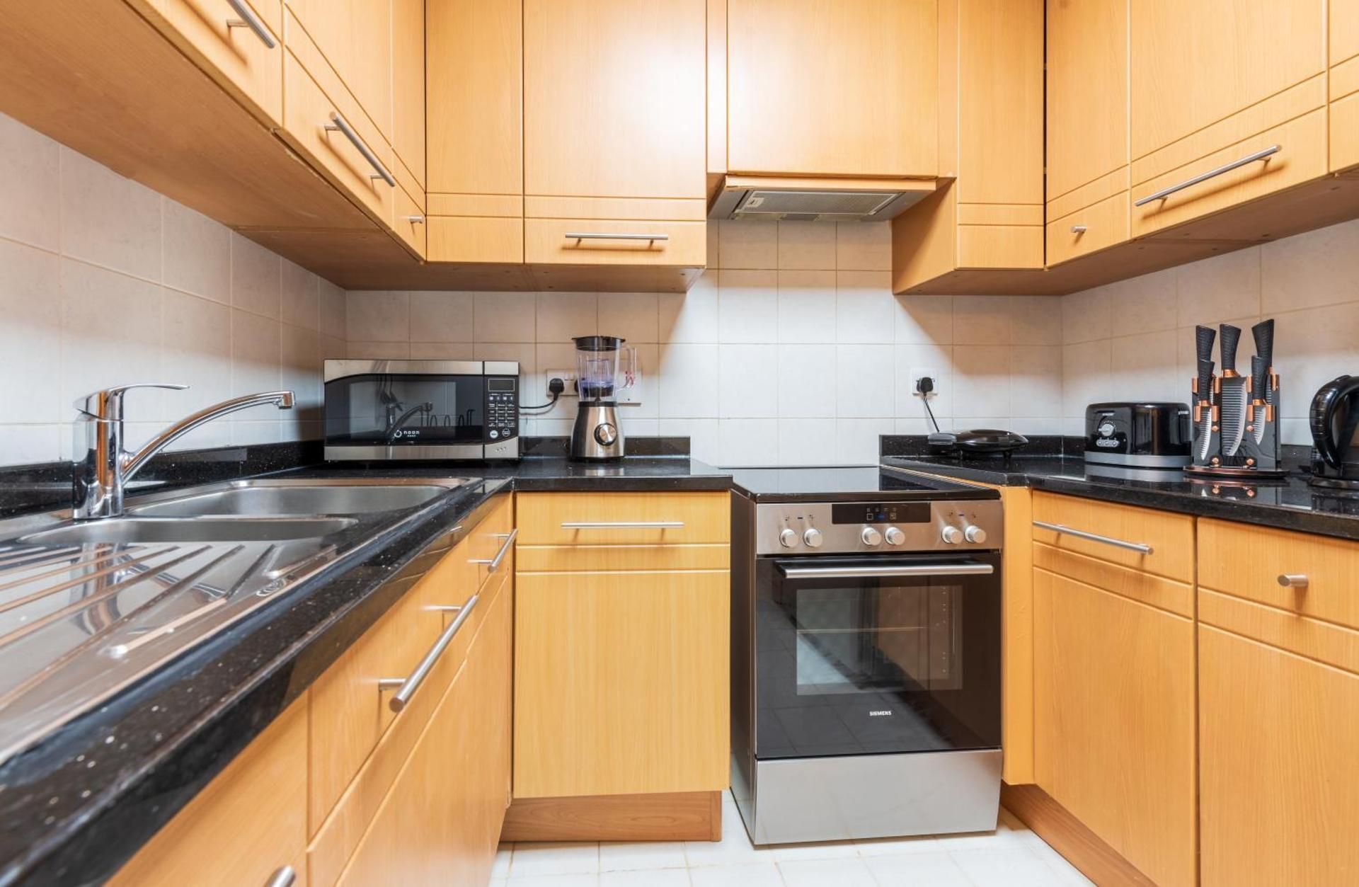 Trinity Holiday Homes - Sheikh Zayed Road Near to Financial Center Metro Station