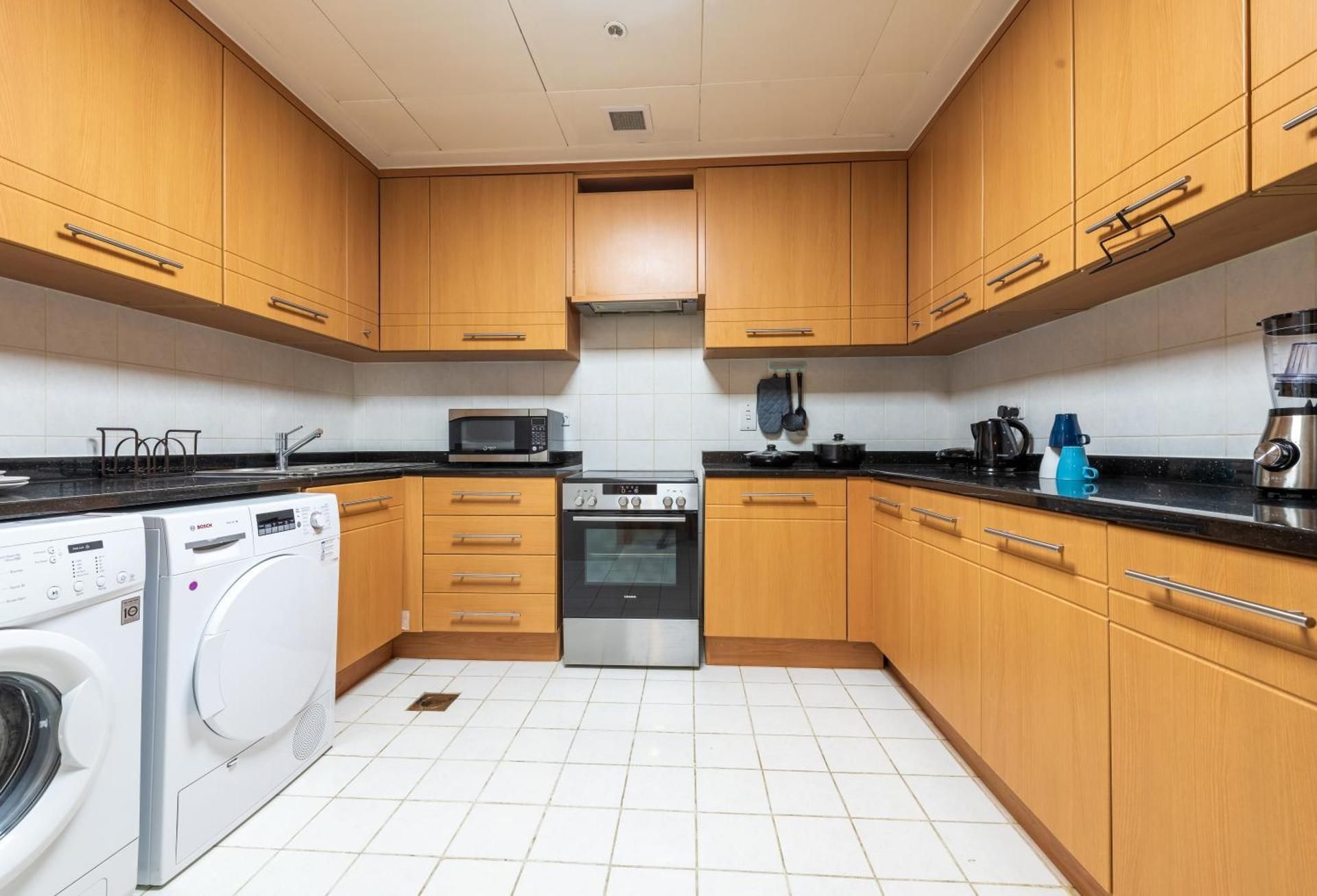 Trinity Holiday Homes - Sheikh Zayed Road Near to Financial Center Metro Station