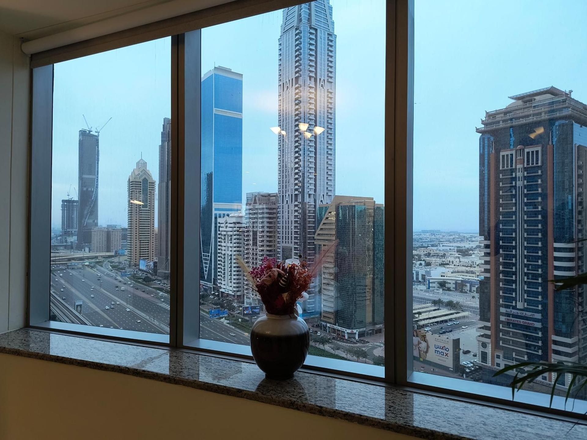 Trinity Holiday Homes - Sheikh Zayed Road Near to Financial Center Metro Station