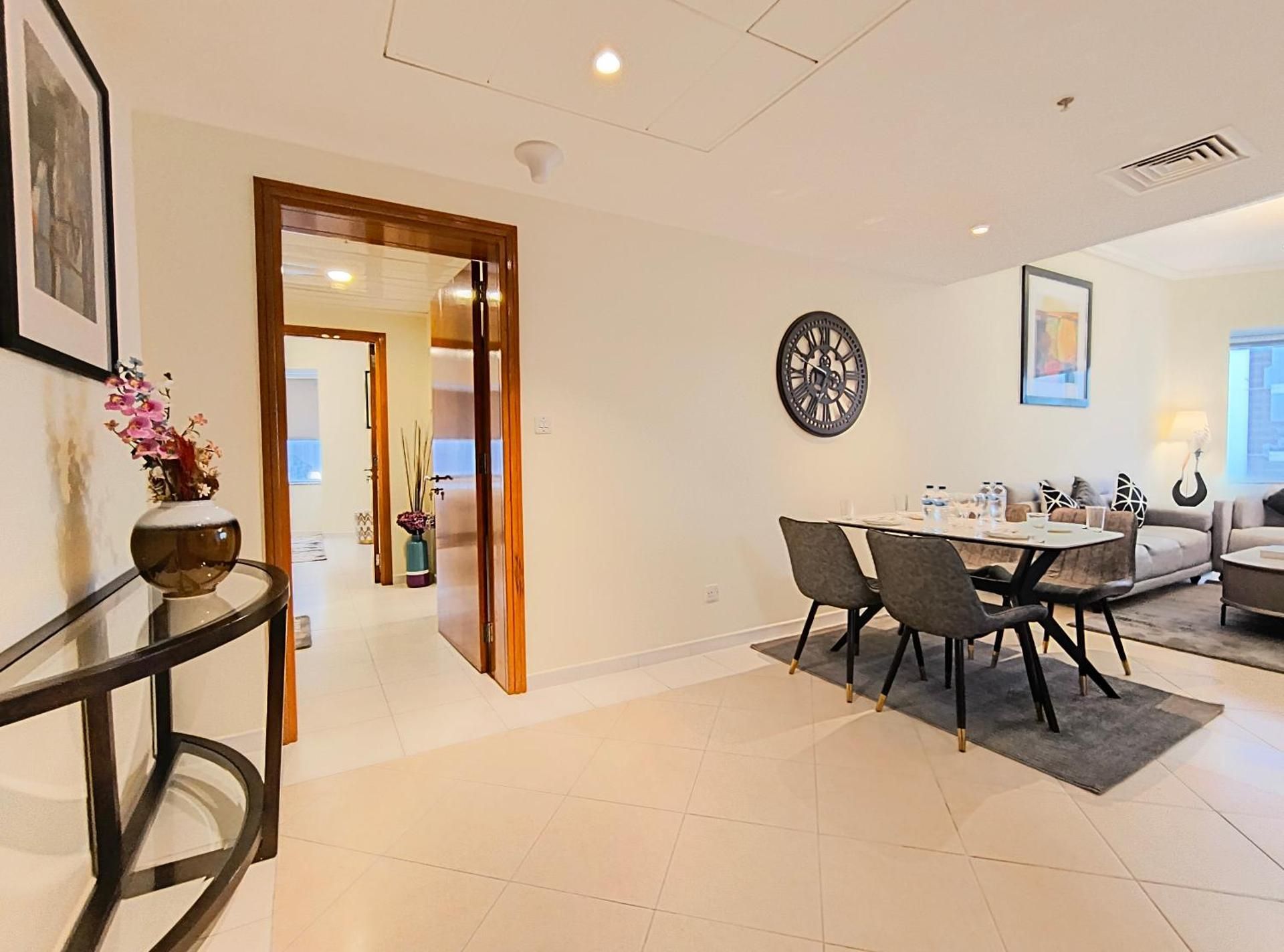 Trinity Holiday Homes - Sheikh Zayed Road Near to Financial Center Metro Station