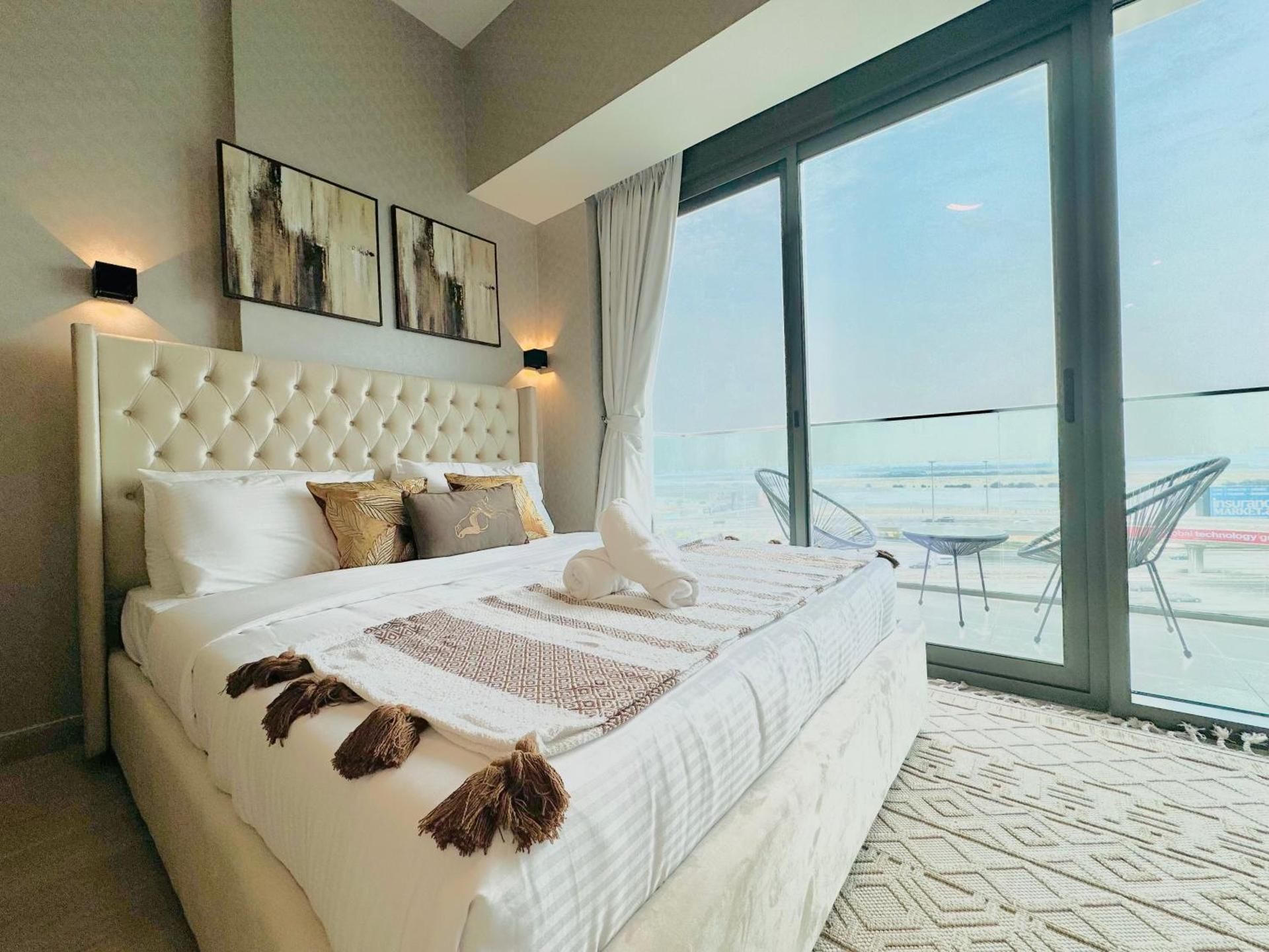 Studio Apartment with King Bed
