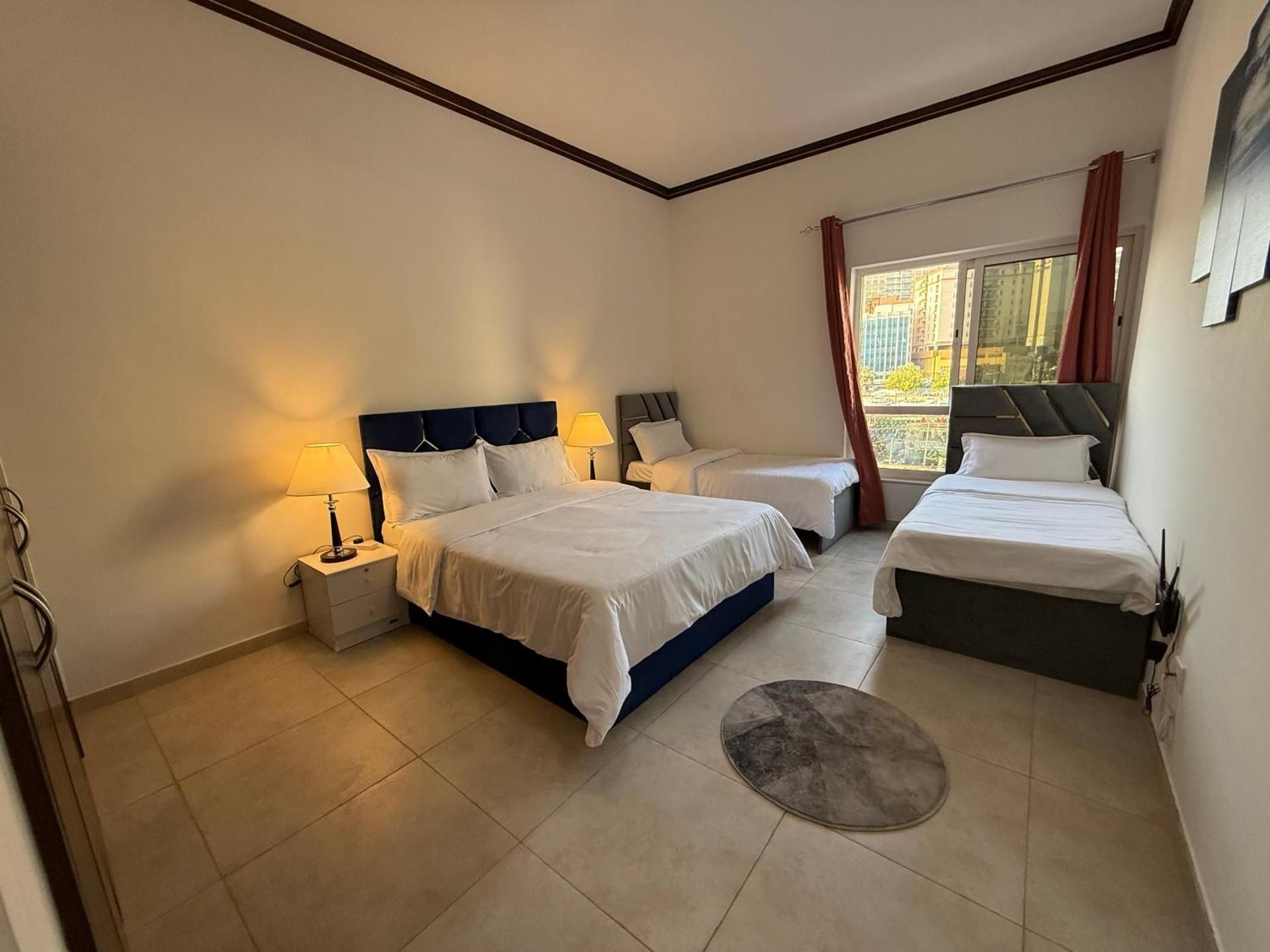 Deluxe One-Bedroom Apartment