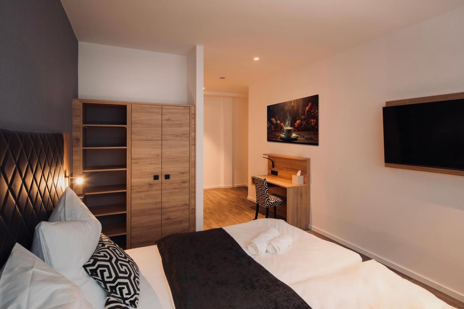 Large Double Room