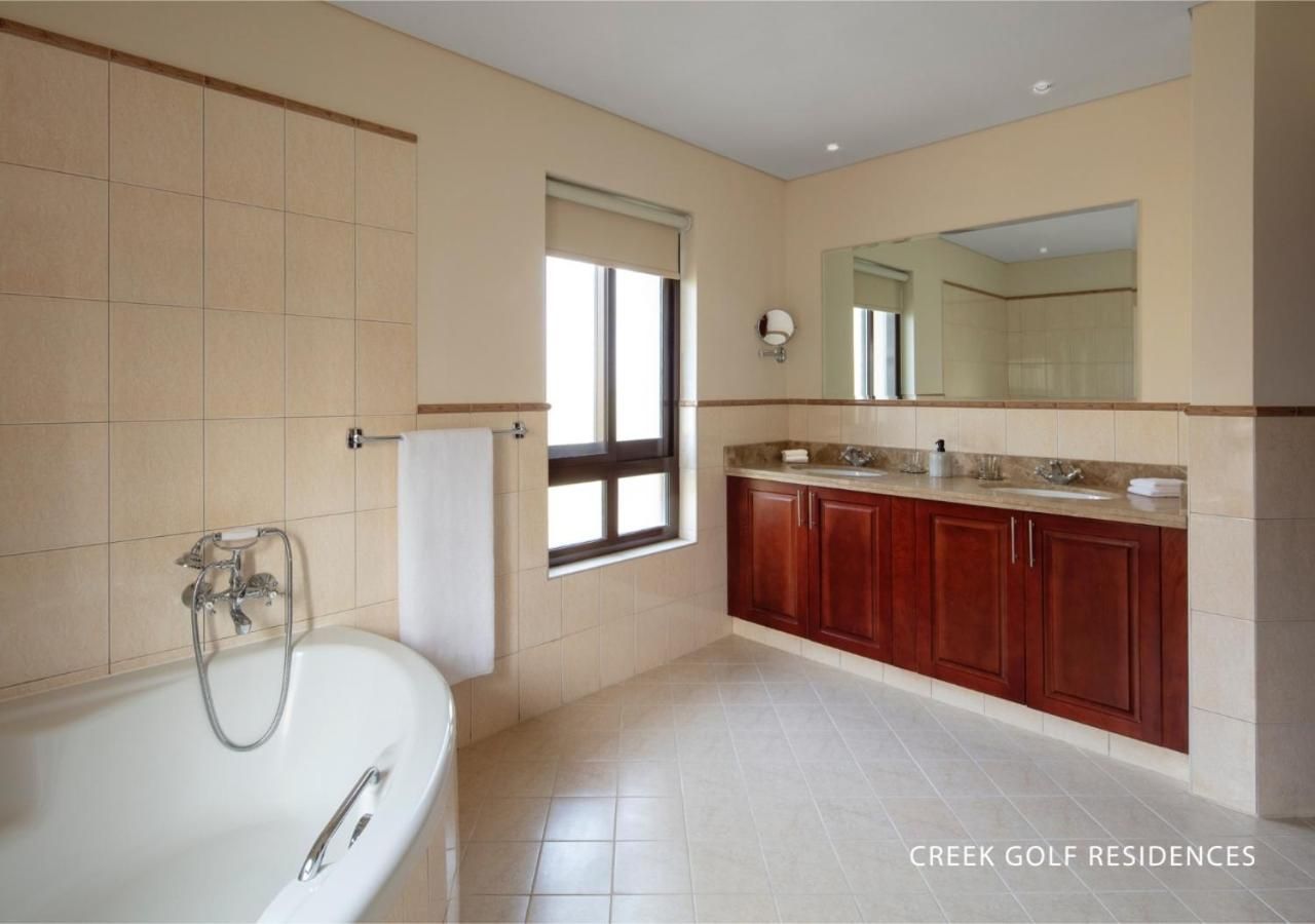 4 Bedroom Villa with Private Pool