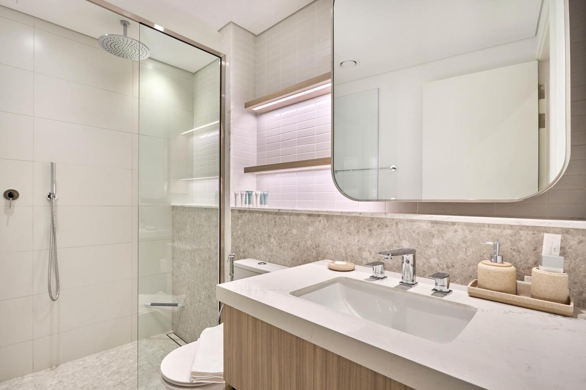 One-Bedroom Apartment with Balcony