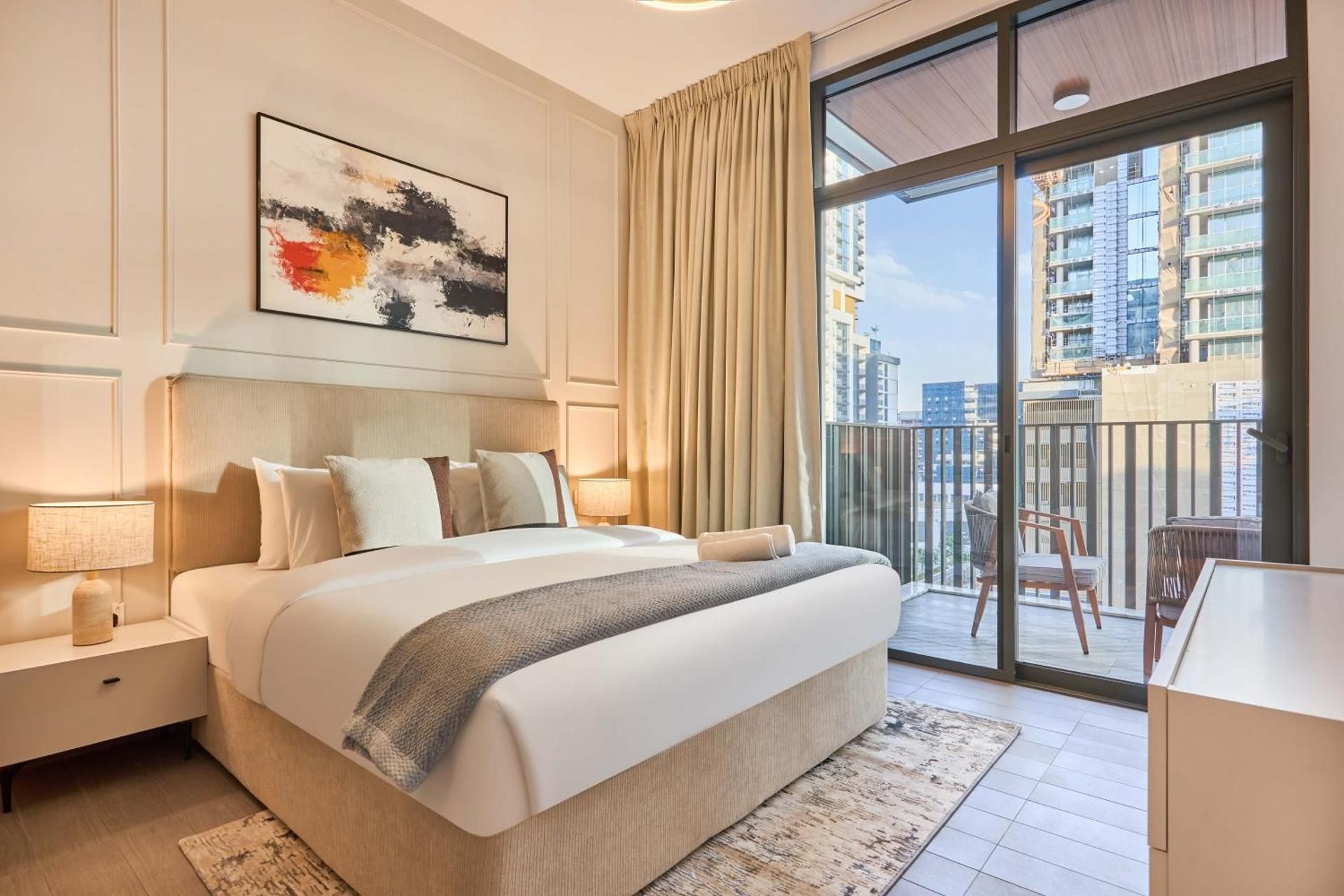 One-Bedroom Apartment with Balcony