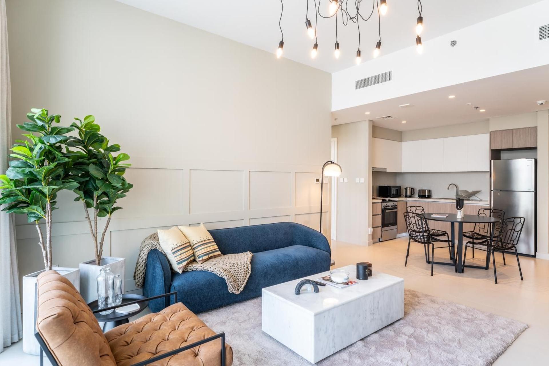 Elegant Luxury Apartment with Stunning Lake Views in Dubai Creek Harbour By AYA Boutique
