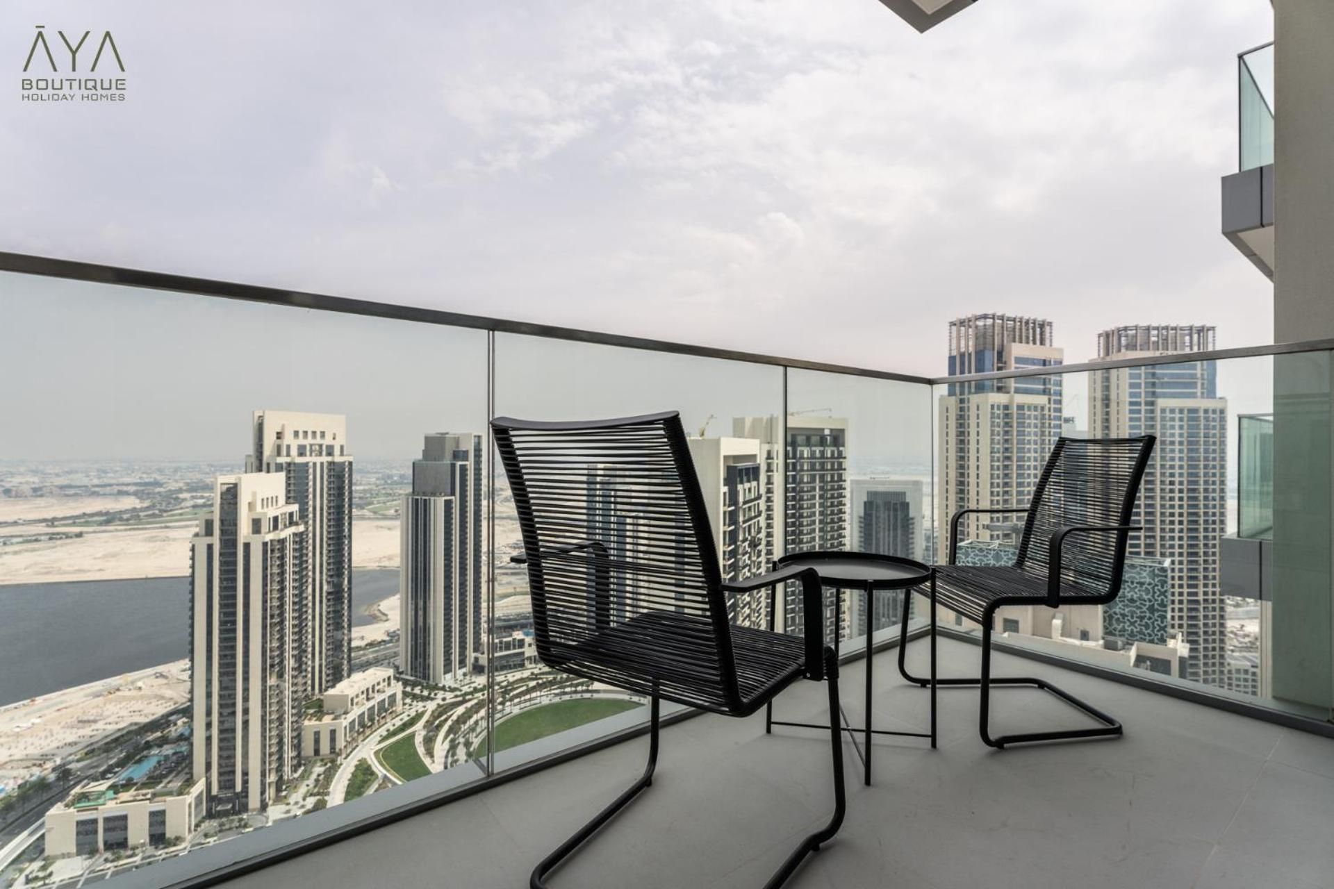 Elegant Luxury Apartment with Stunning Lake Views in Dubai Creek Harbour By AYA Boutique