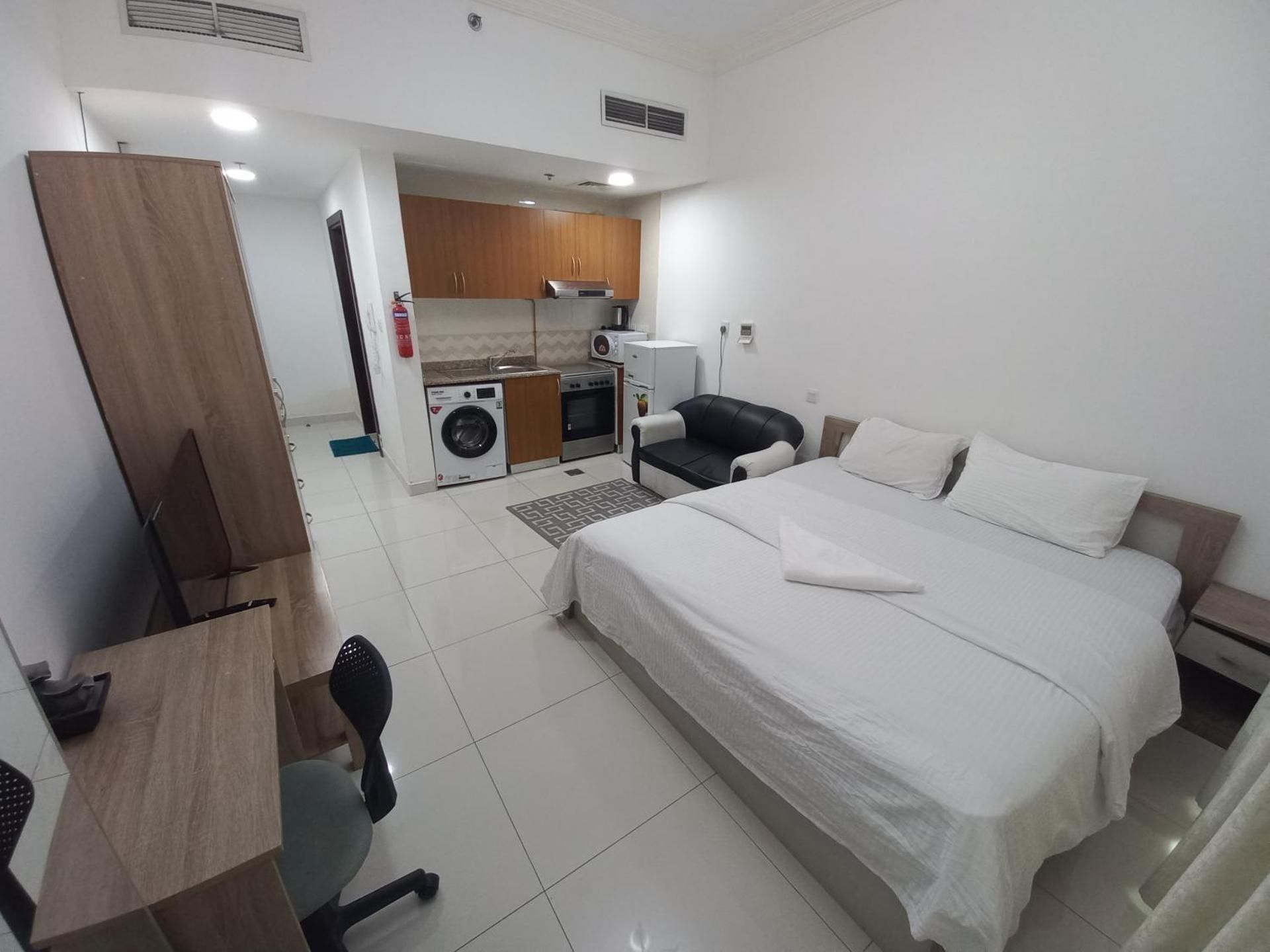 Studio Apartment