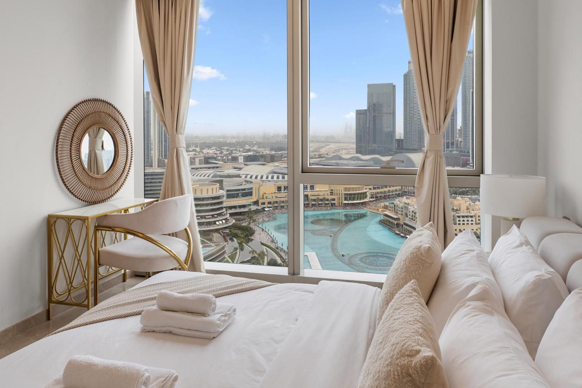 Two-Bedroom Deluxe Apartment with Balcony