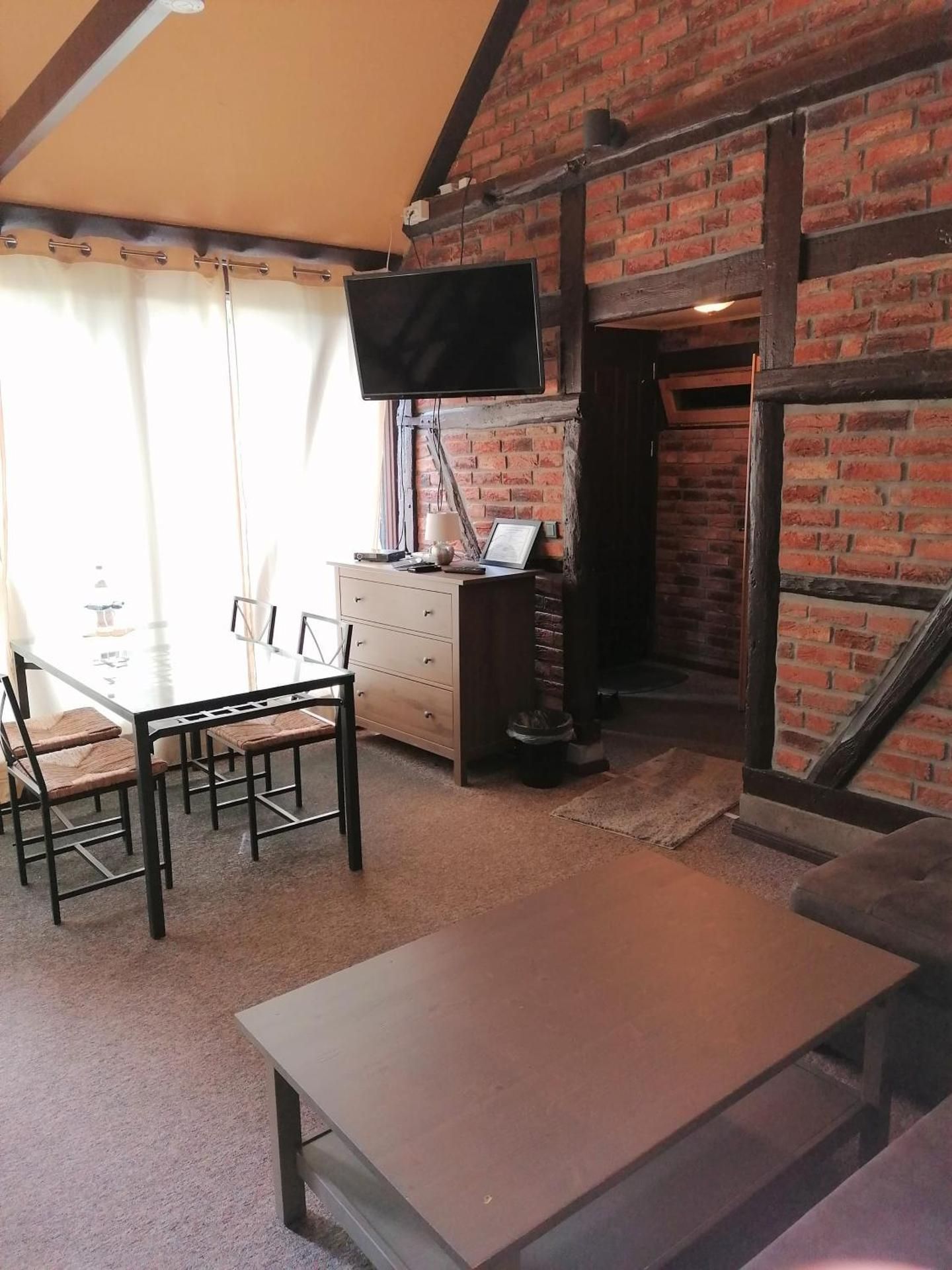 Studio - Split Level