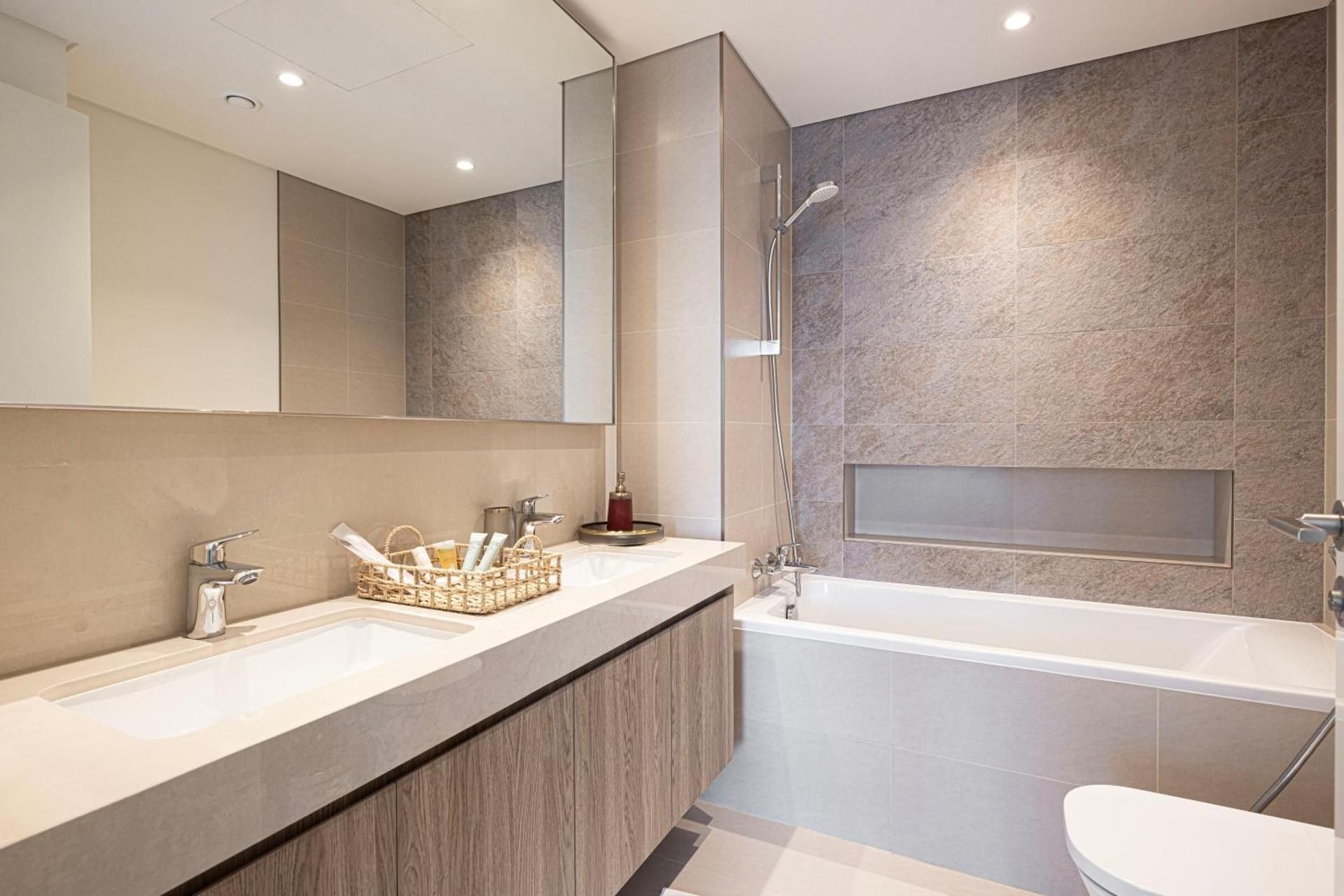 Two-Bedroom Apartment with City View