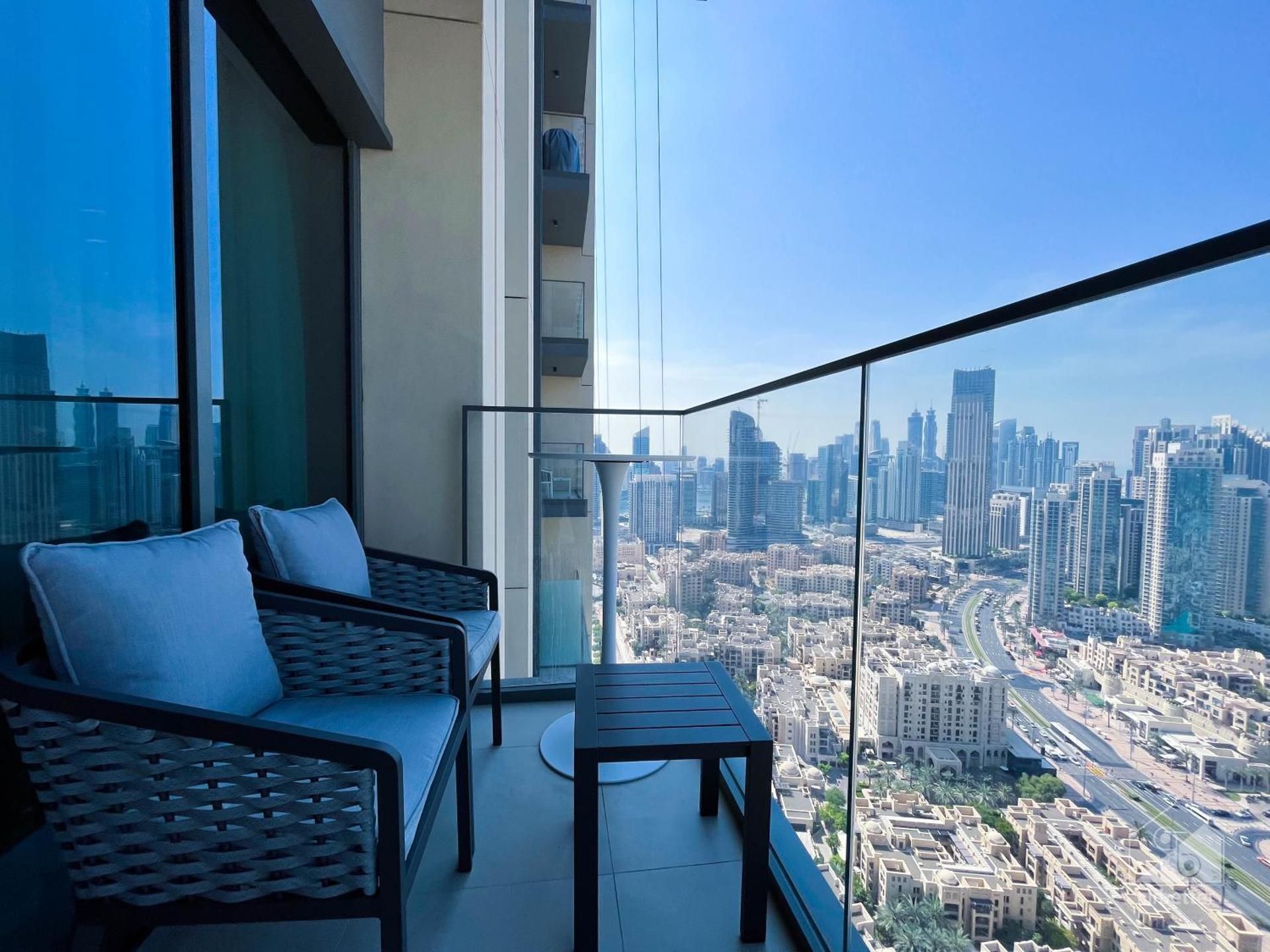 Two-Bedroom Deluxe Apartment with Balcony