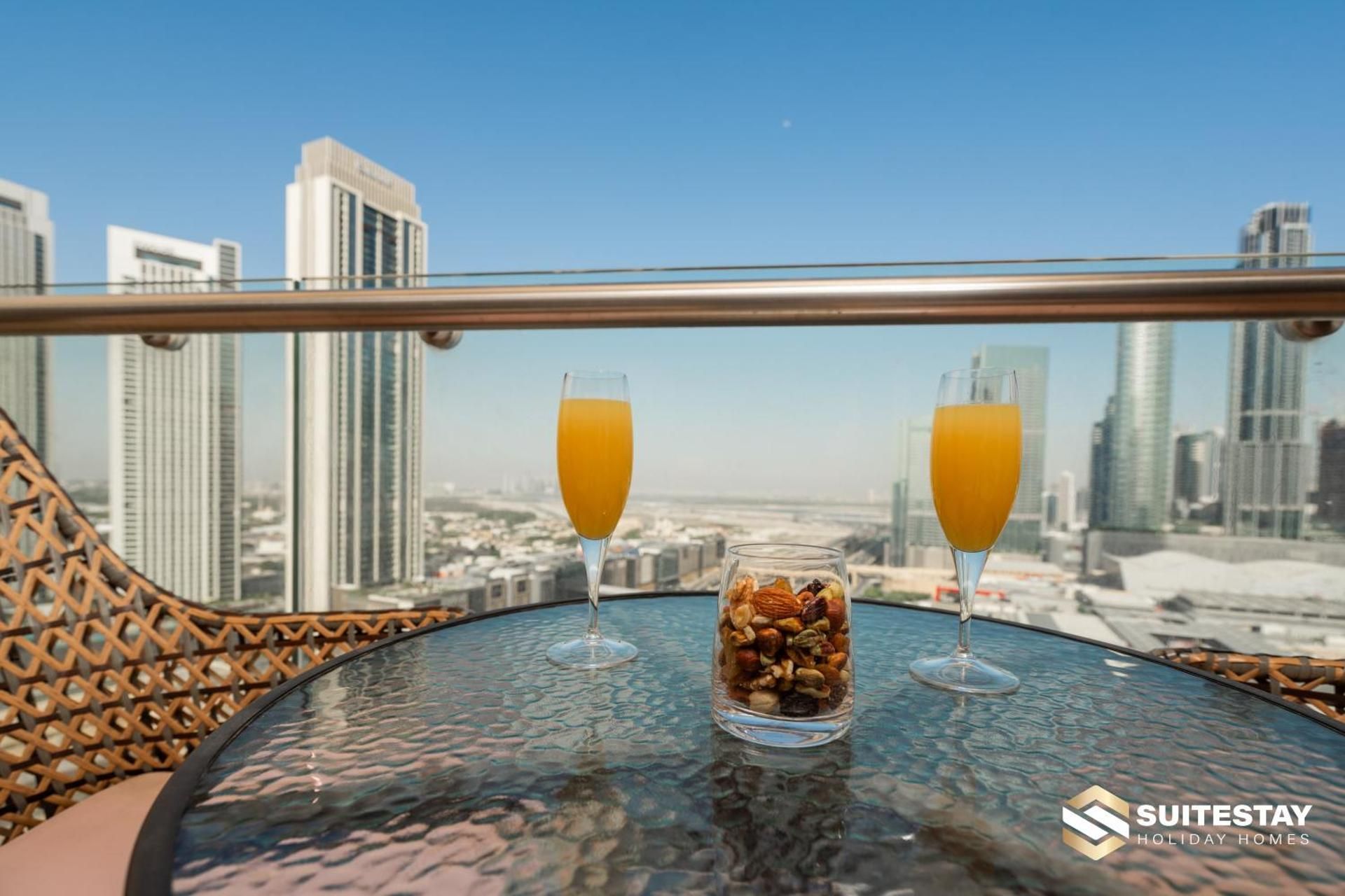 One-Bedroom Apartment with City View