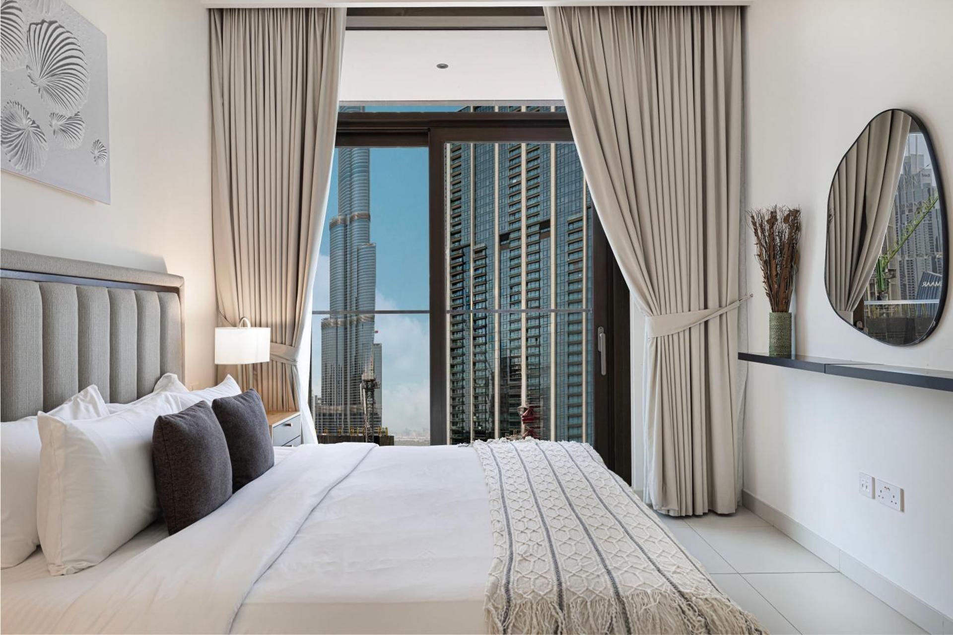 Four-Bedroom Apartment with Balcony