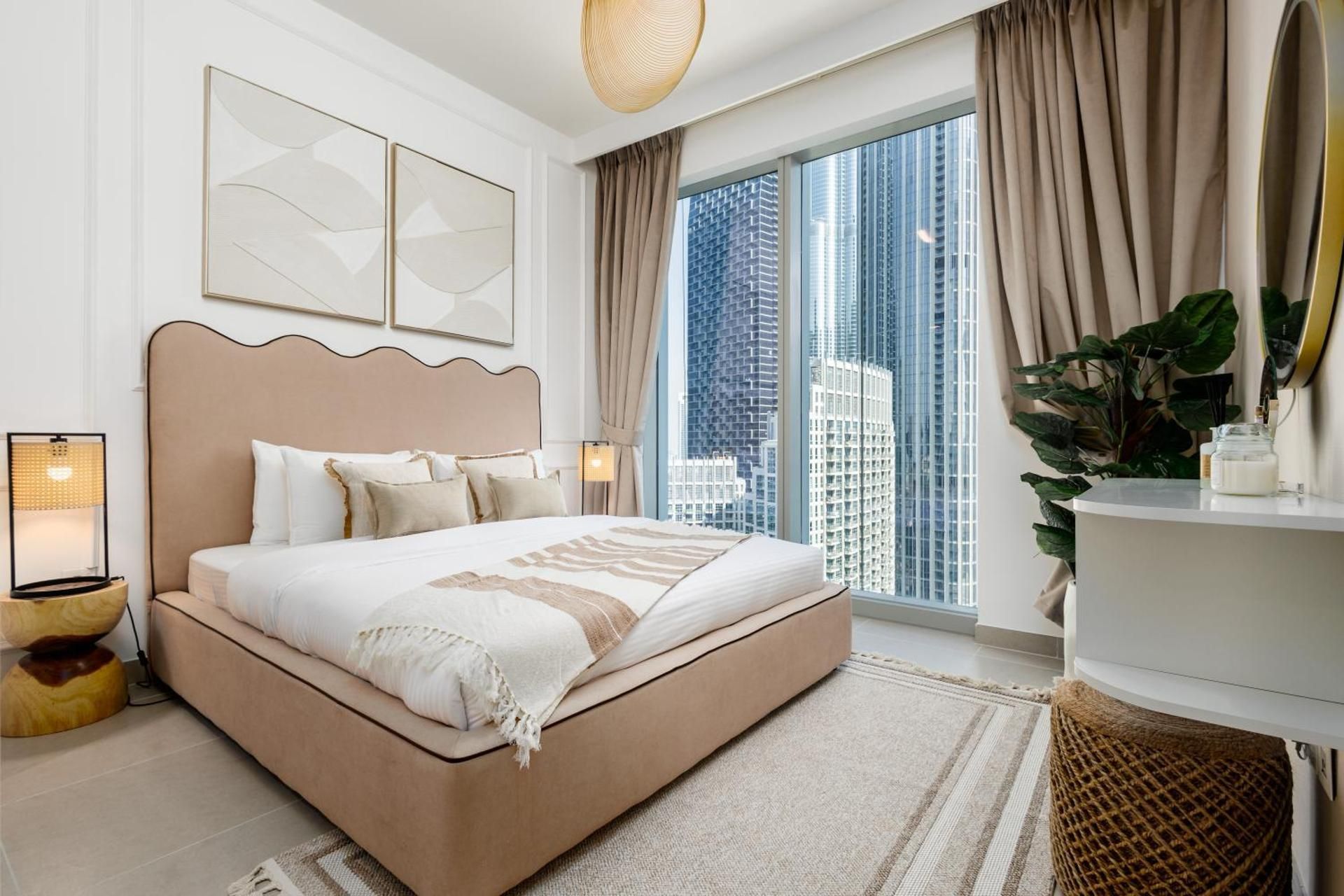 Four-Bedroom Deluxe Apartment