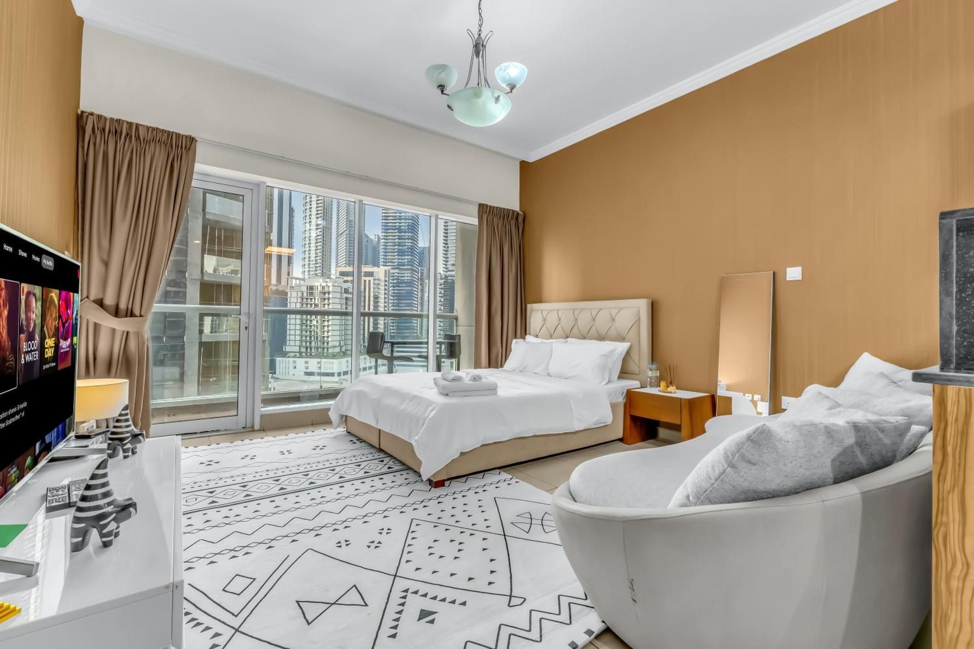 Apartment with City View